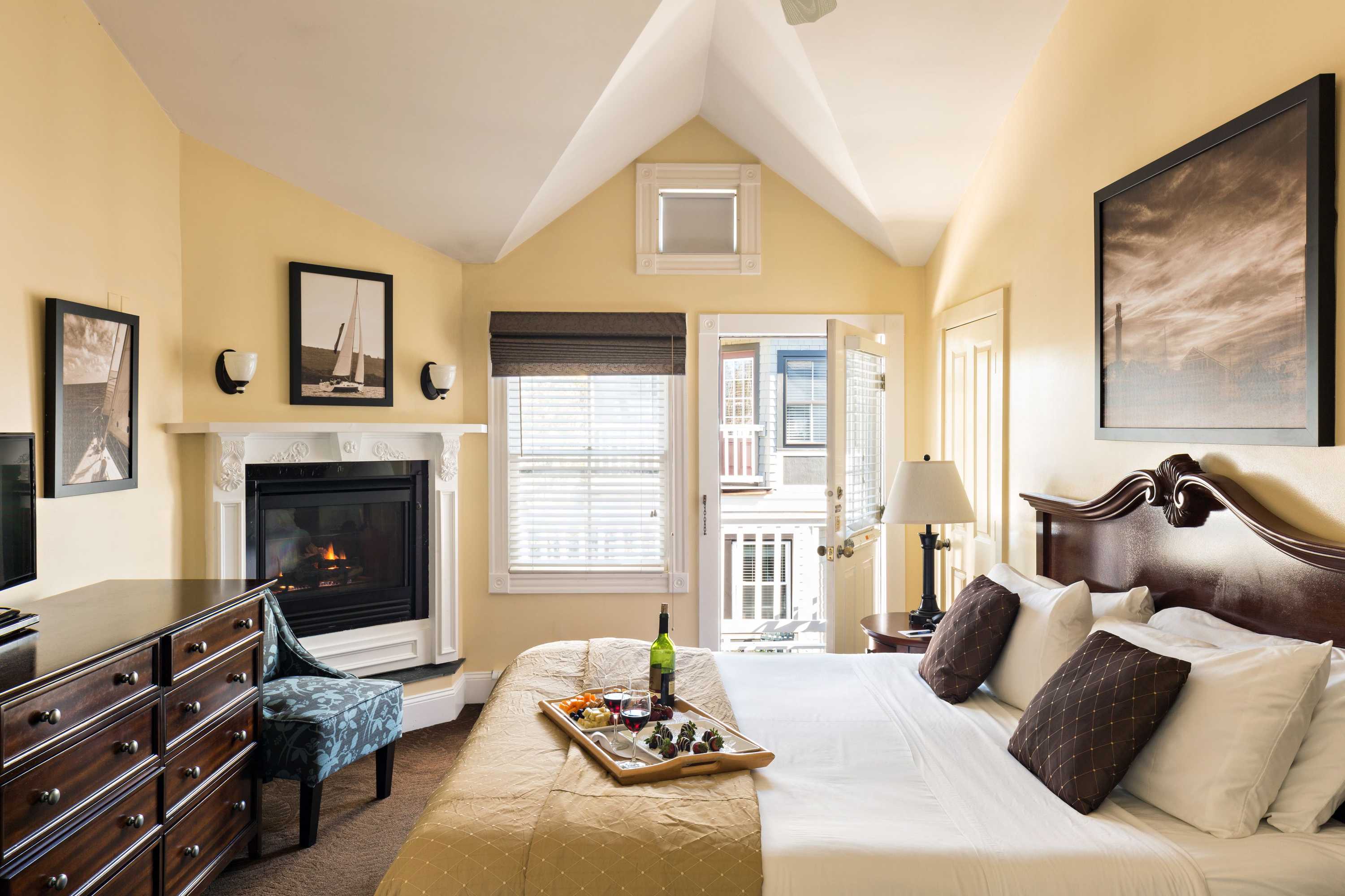 Gift card for Crowne Pointe Historic Inn & Spa - Adults Only Gift card for Crowne Pointe Historic Inn & Spa - Adults Only