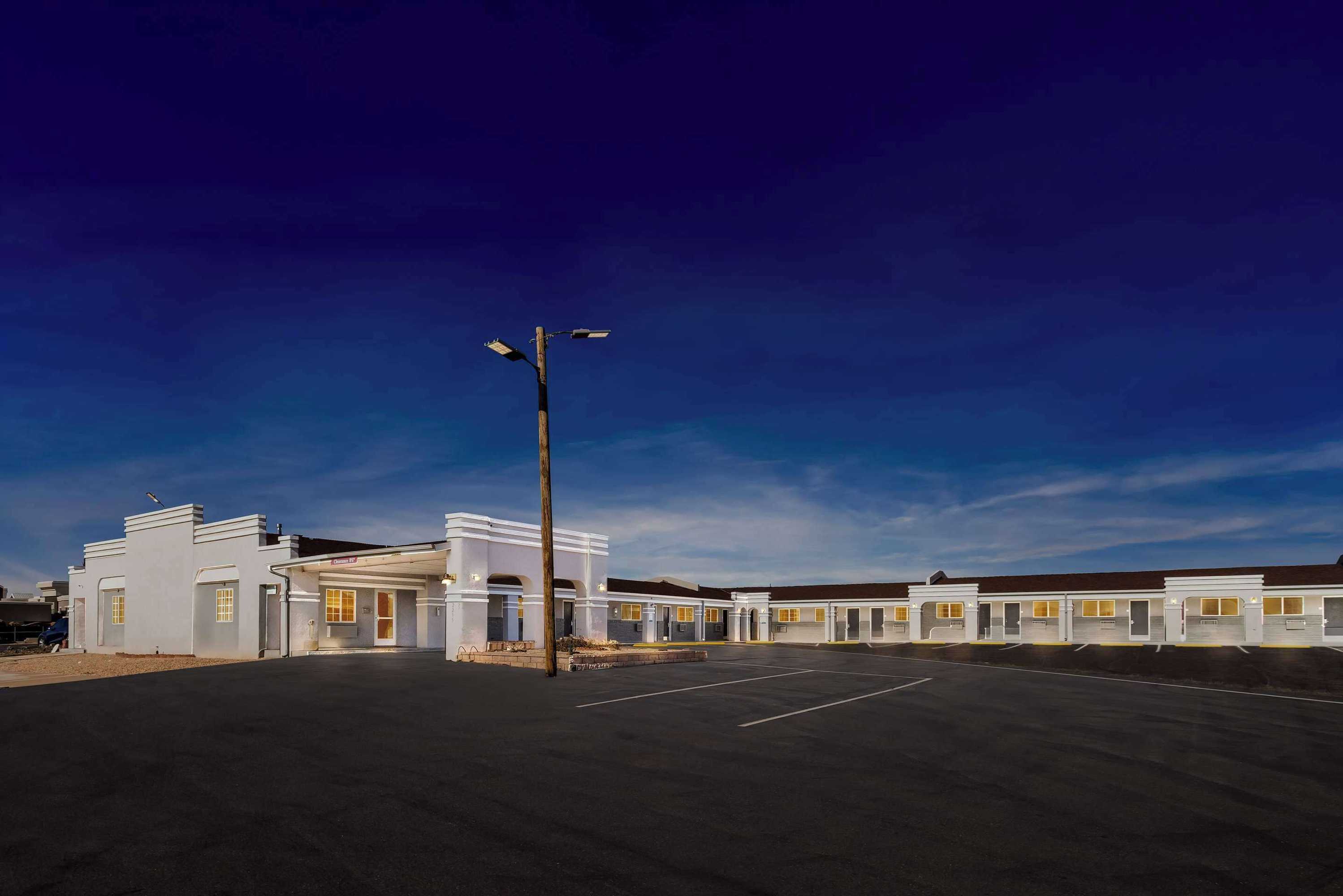 Gift card for Econo Lodge Inn & Suites Gift card for Econo Lodge Inn & Suites