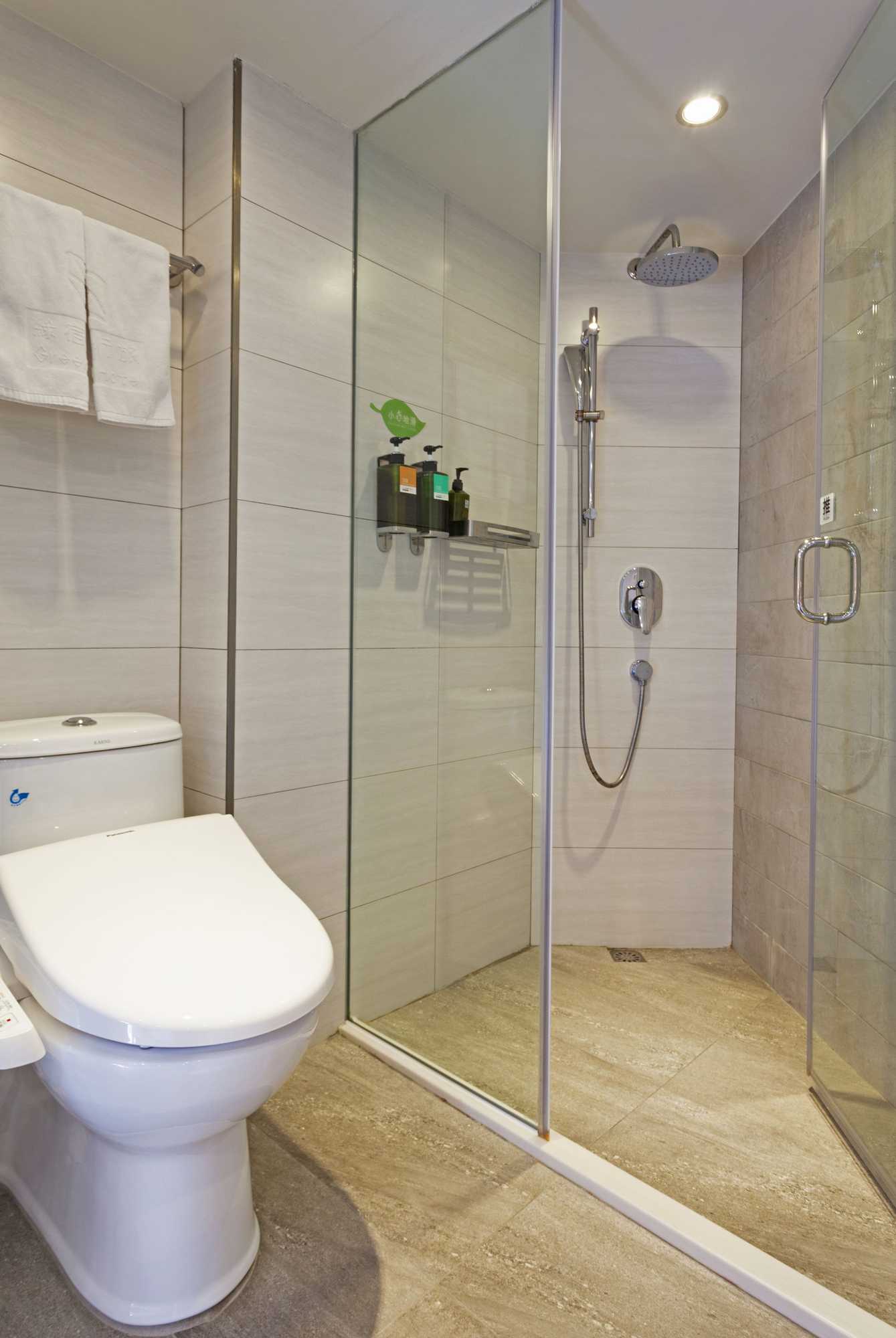 Gift card for Green Hotel - West District