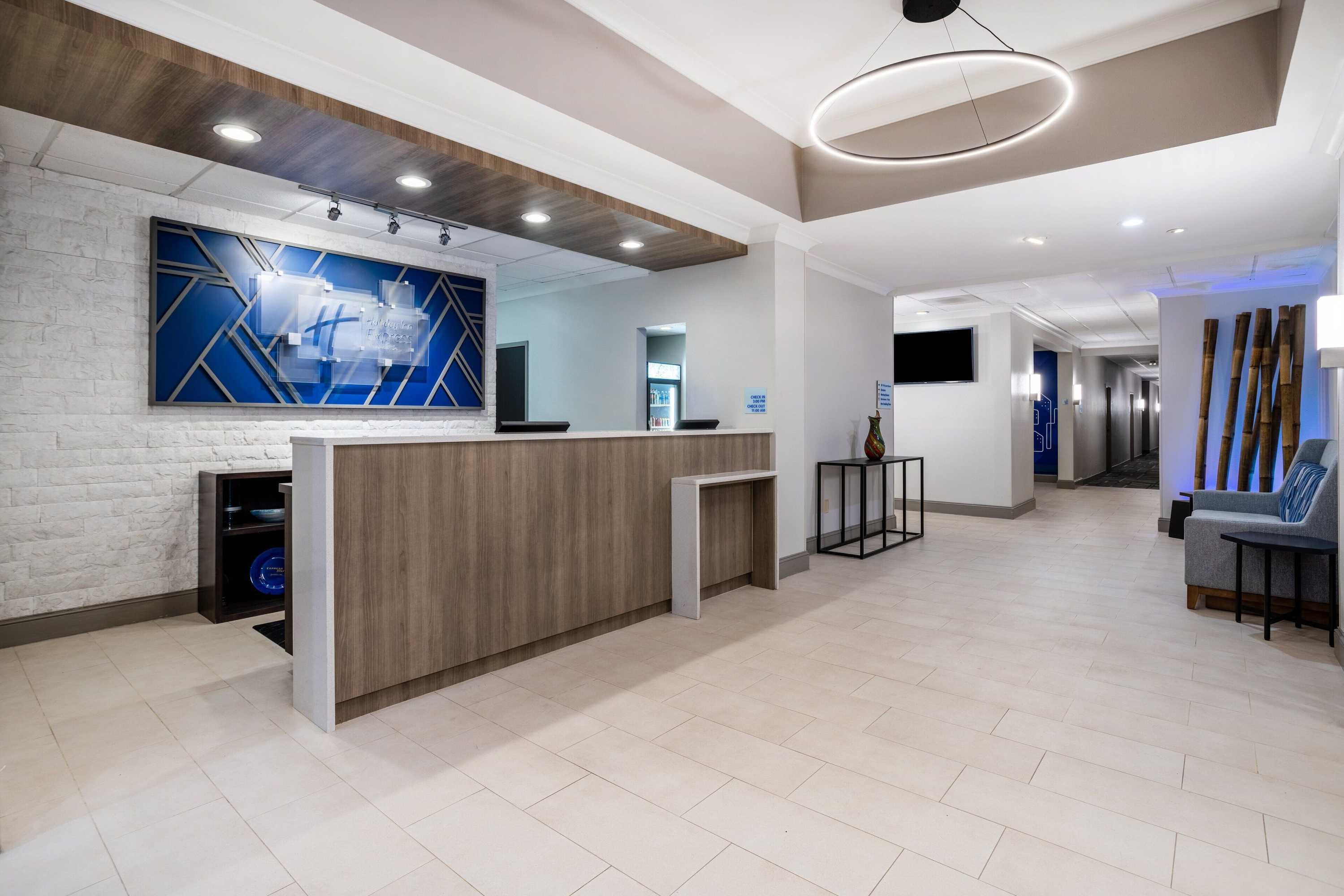 Gift card for Holiday Inn Express Hotel & Suites New Tampa I-75 by Ihg Gift card for Holiday Inn Express Hotel & Suites New Tampa I-75 by Ihg