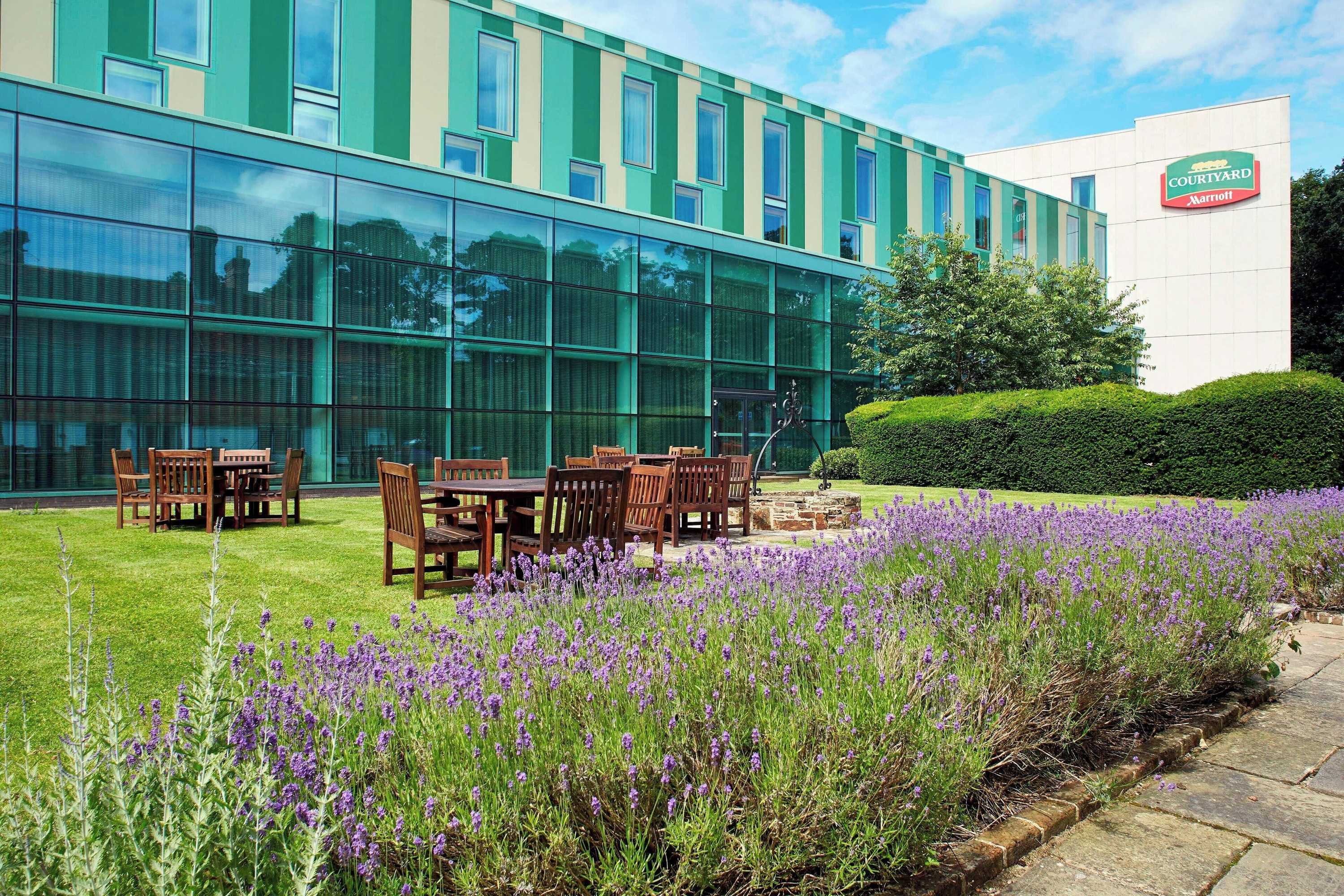 Gift card for Courtyard by Marriott London Gatwick Airport Gift card for Courtyard by Marriott London Gatwick Airport