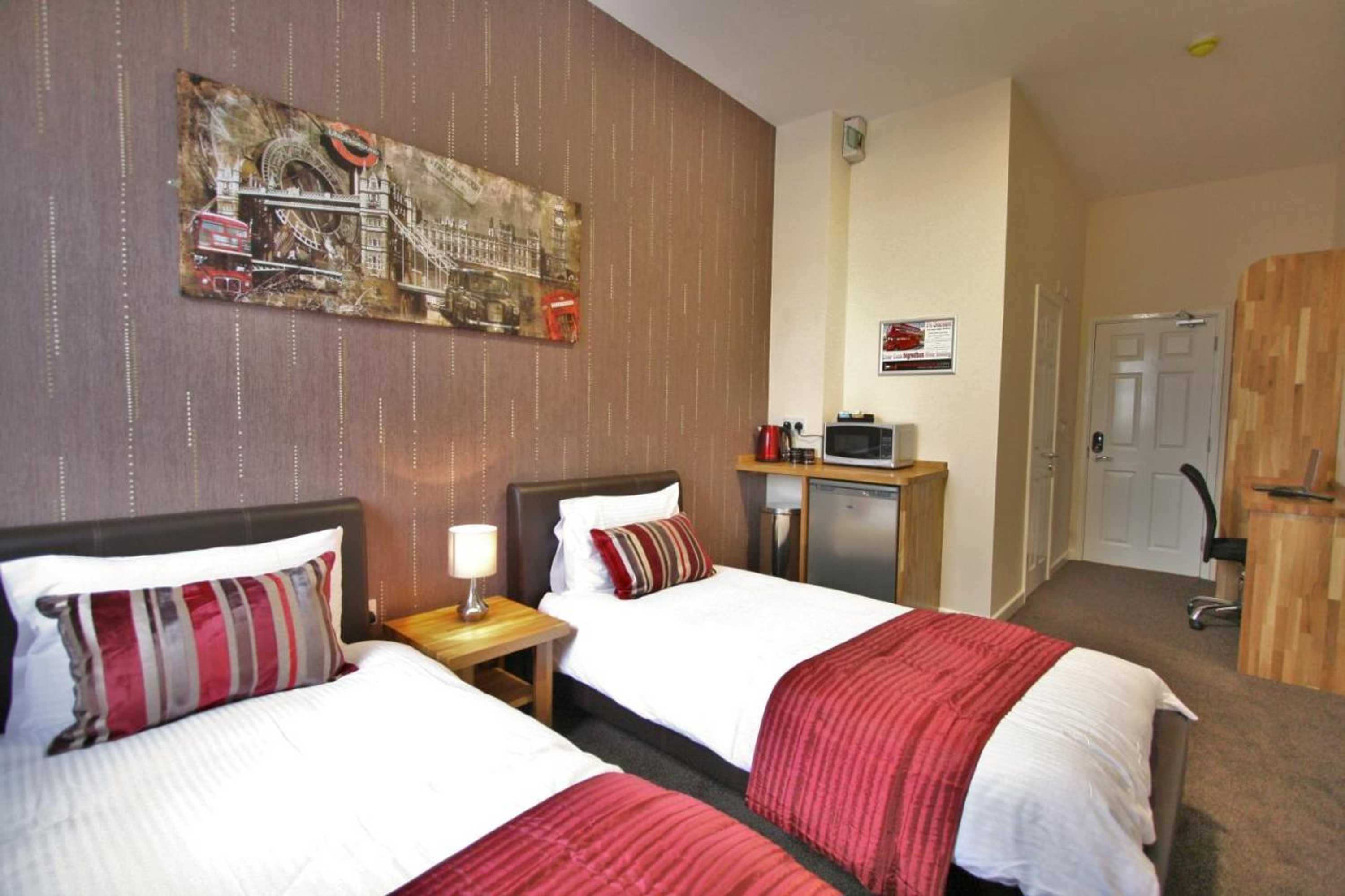 Gift card for Central Hotel Gloucester by Roomsbooked