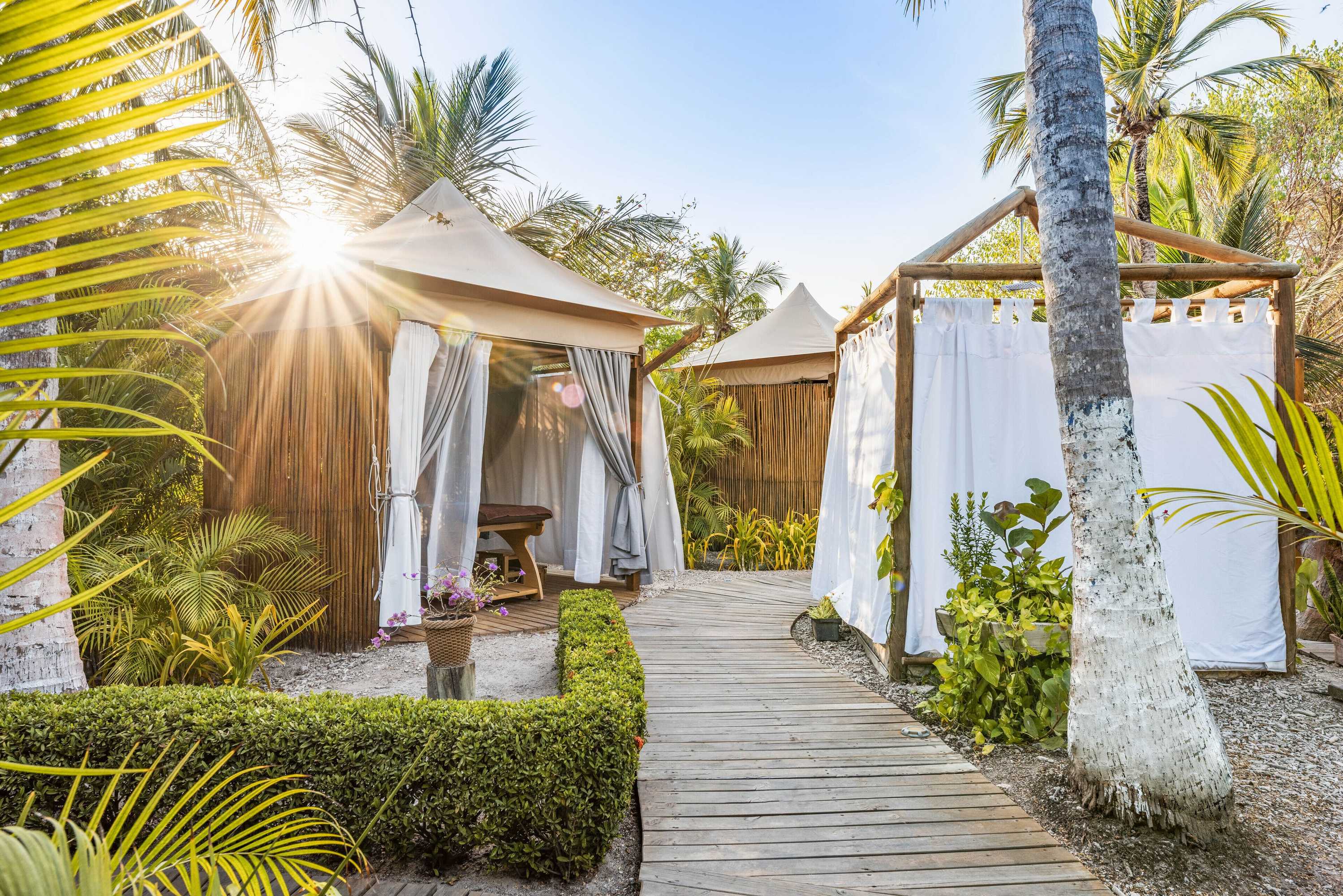 Gift card for Hotel Isla Del Encanto Gift card for Hotel Isla Del Encanto