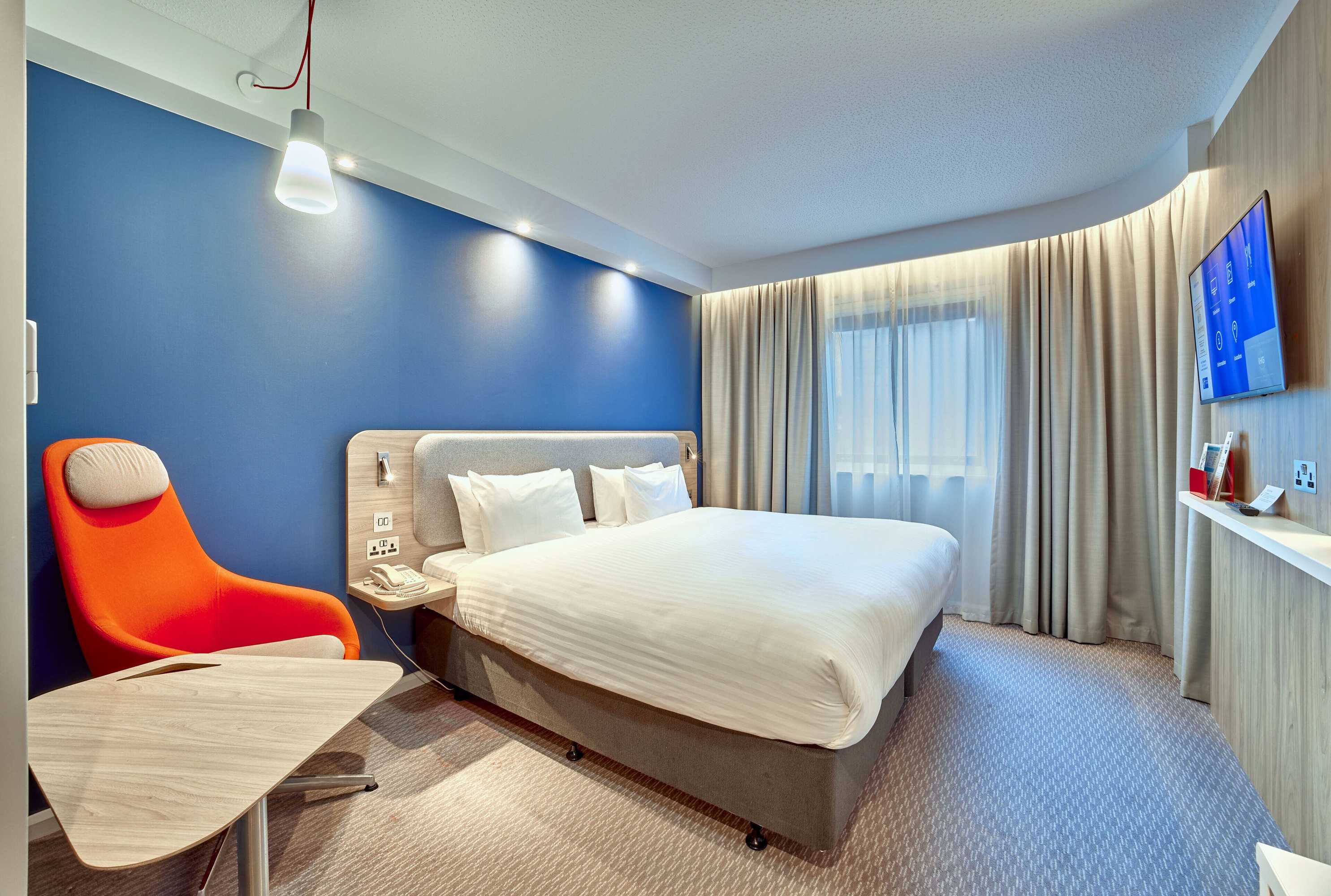 Gift card for Holiday Inn Express London - Stratford by Ihg Gift card for Holiday Inn Express London - Stratford by Ihg