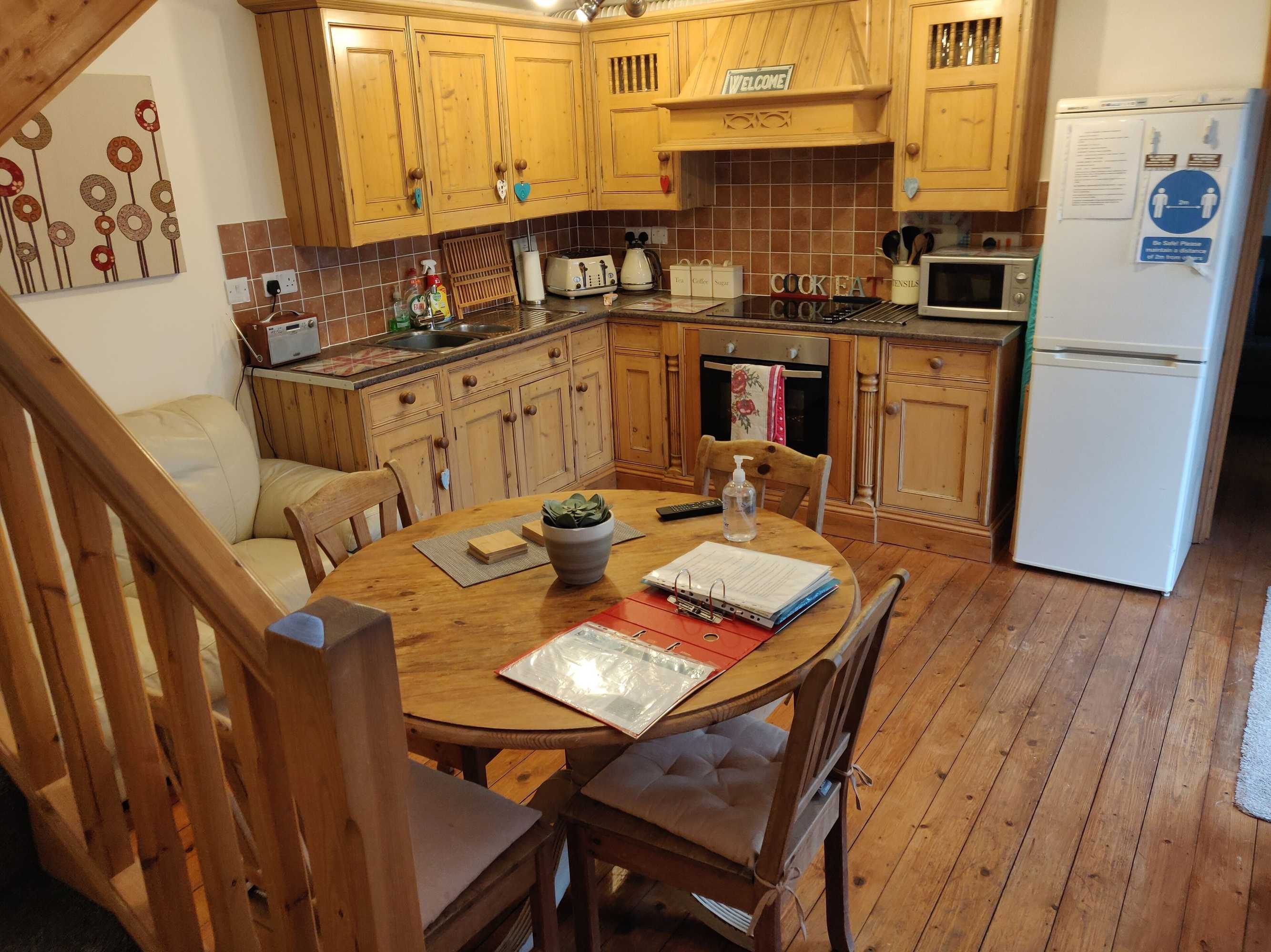 Gift card for 3 BR Ensuite Cottage Private Garden & Parking Near St Neots Gift card for 3 BR Ensuite Cottage Private Garden & Parking Near St Neots