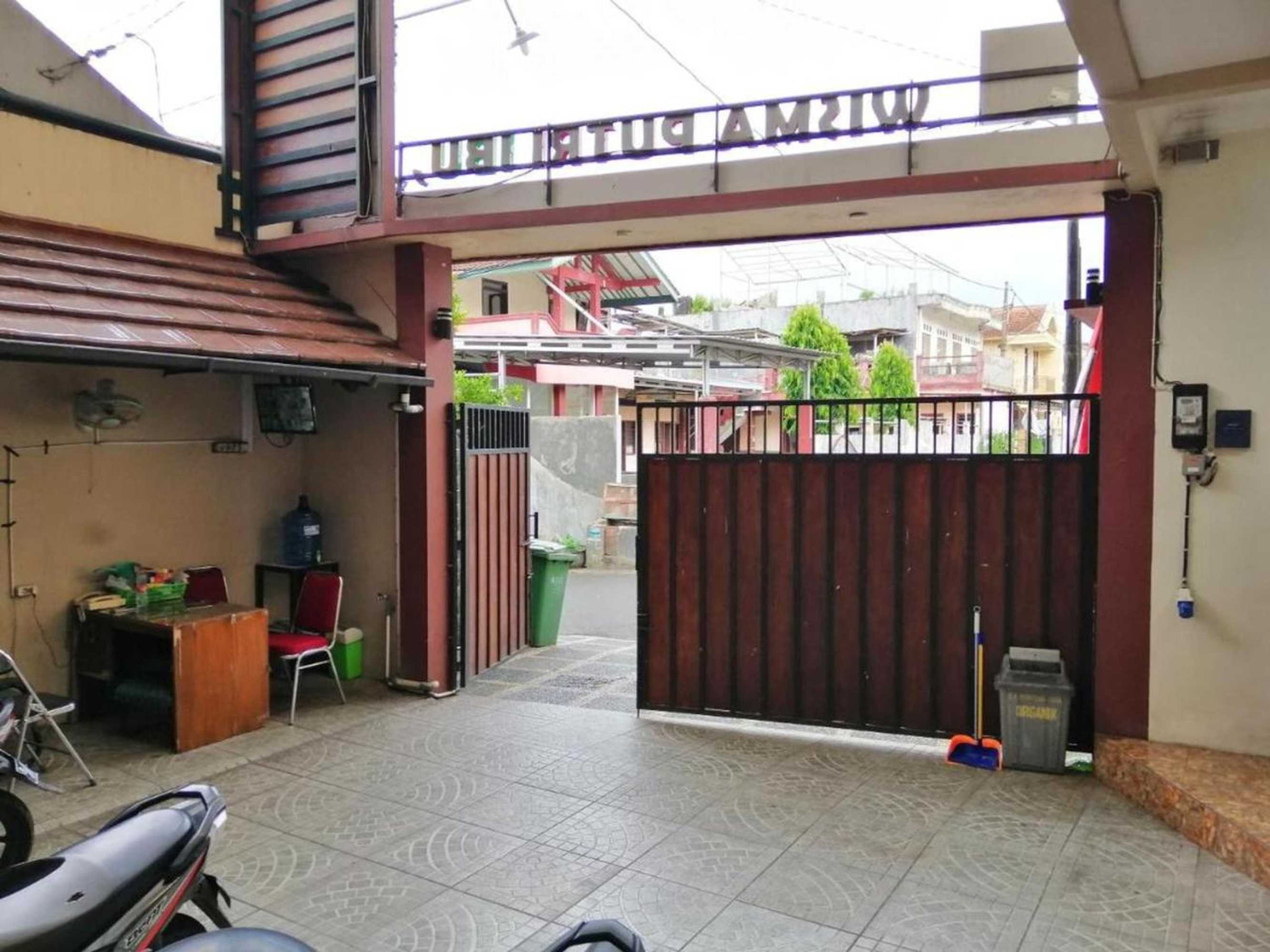 Gift card for Wisma Lusya Near Gor Satria Redpartner Gift card for Wisma Lusya Near Gor Satria Redpartner