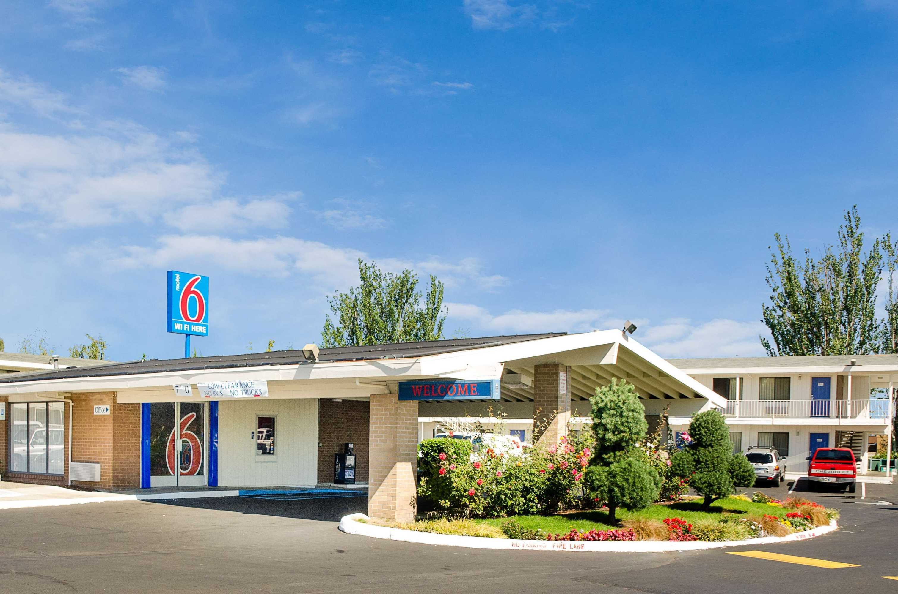 Gift card for Motel 6 Tacoma, WA - Fife