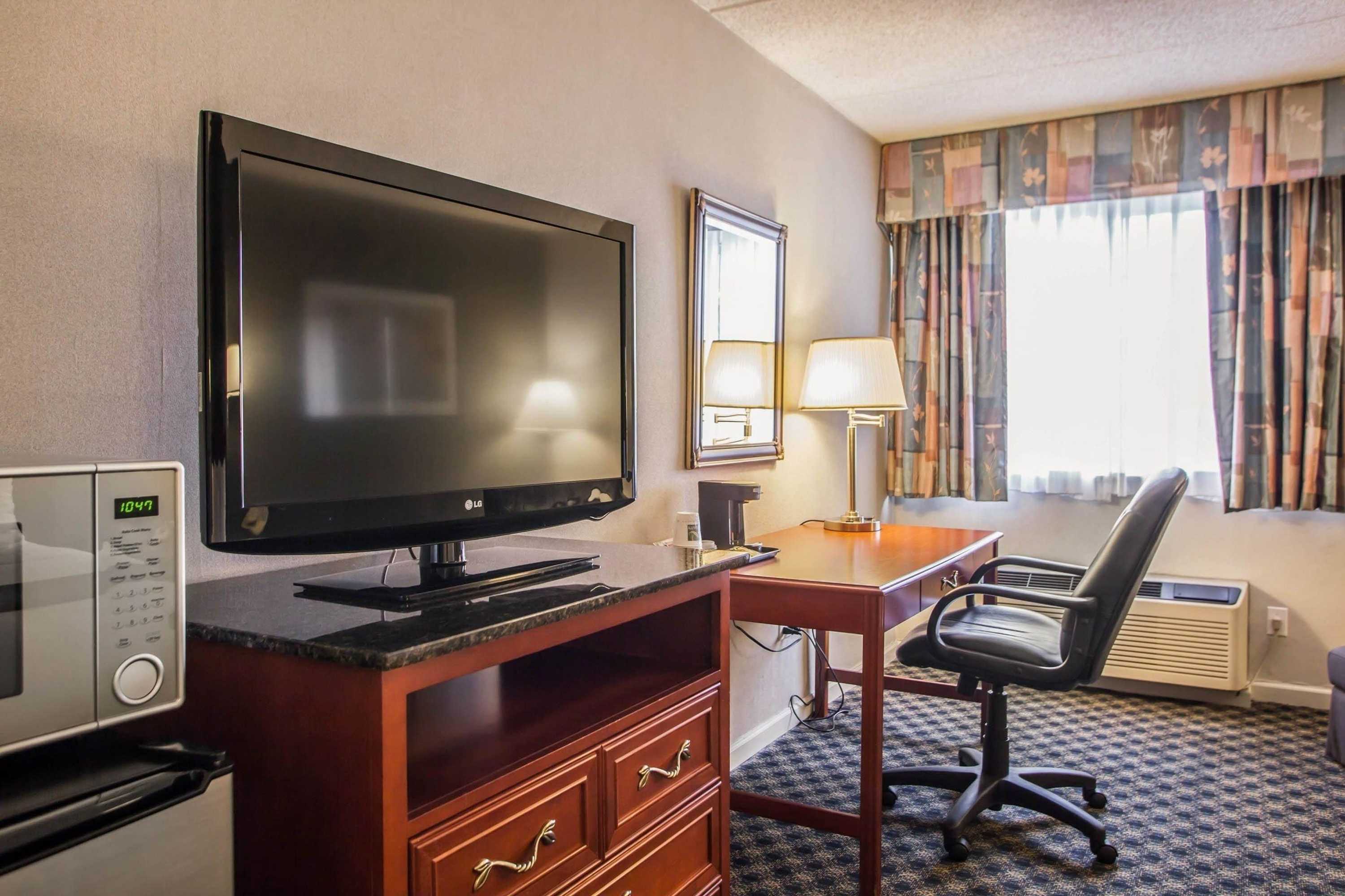 Gift card for Quality Inn & Suites St Charles - West Chicago Gift card for Quality Inn & Suites St Charles - West Chicago