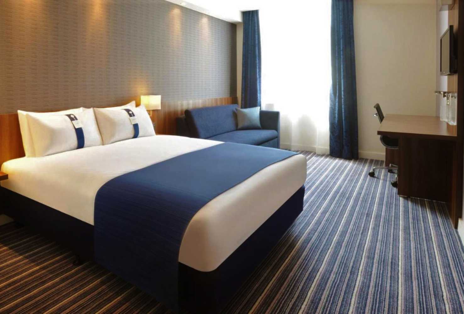 Gift card for Holiday Inn Express Poole by Ihg Gift card for Holiday Inn Express Poole by Ihg