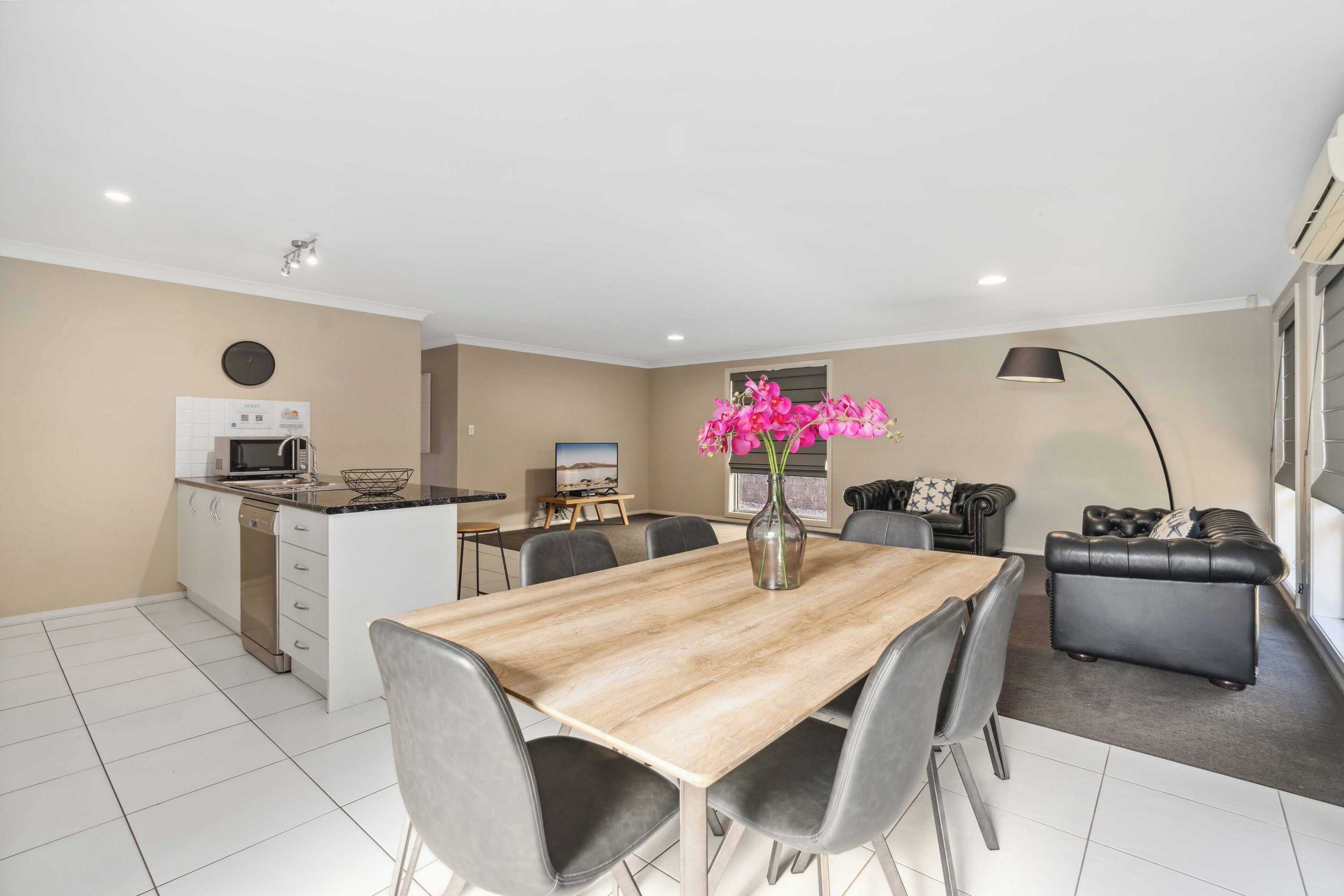 Gift card for West End Motor Lodge