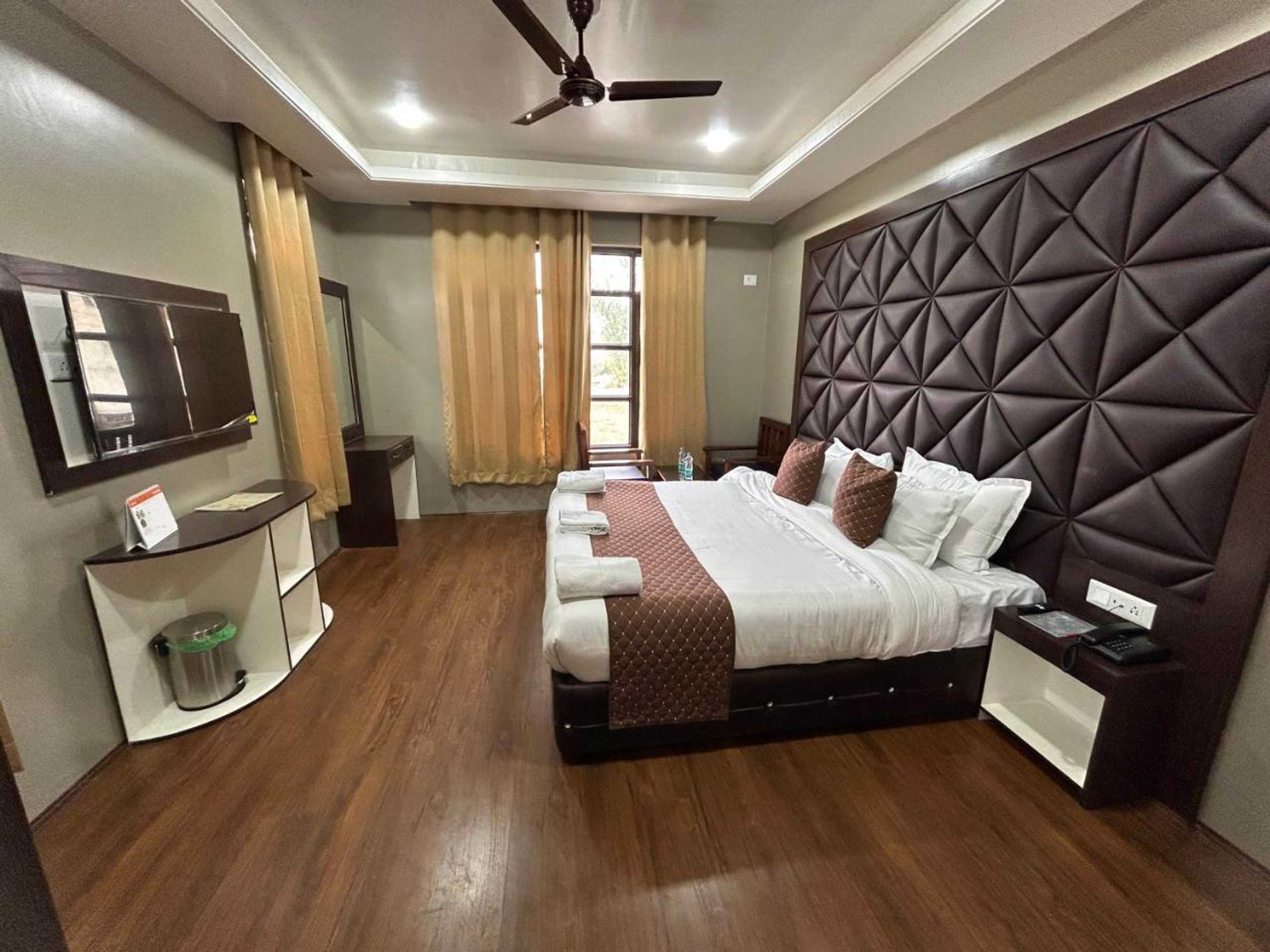 Gift card for Fair Mount, Airport Road, Humhama Srinagar