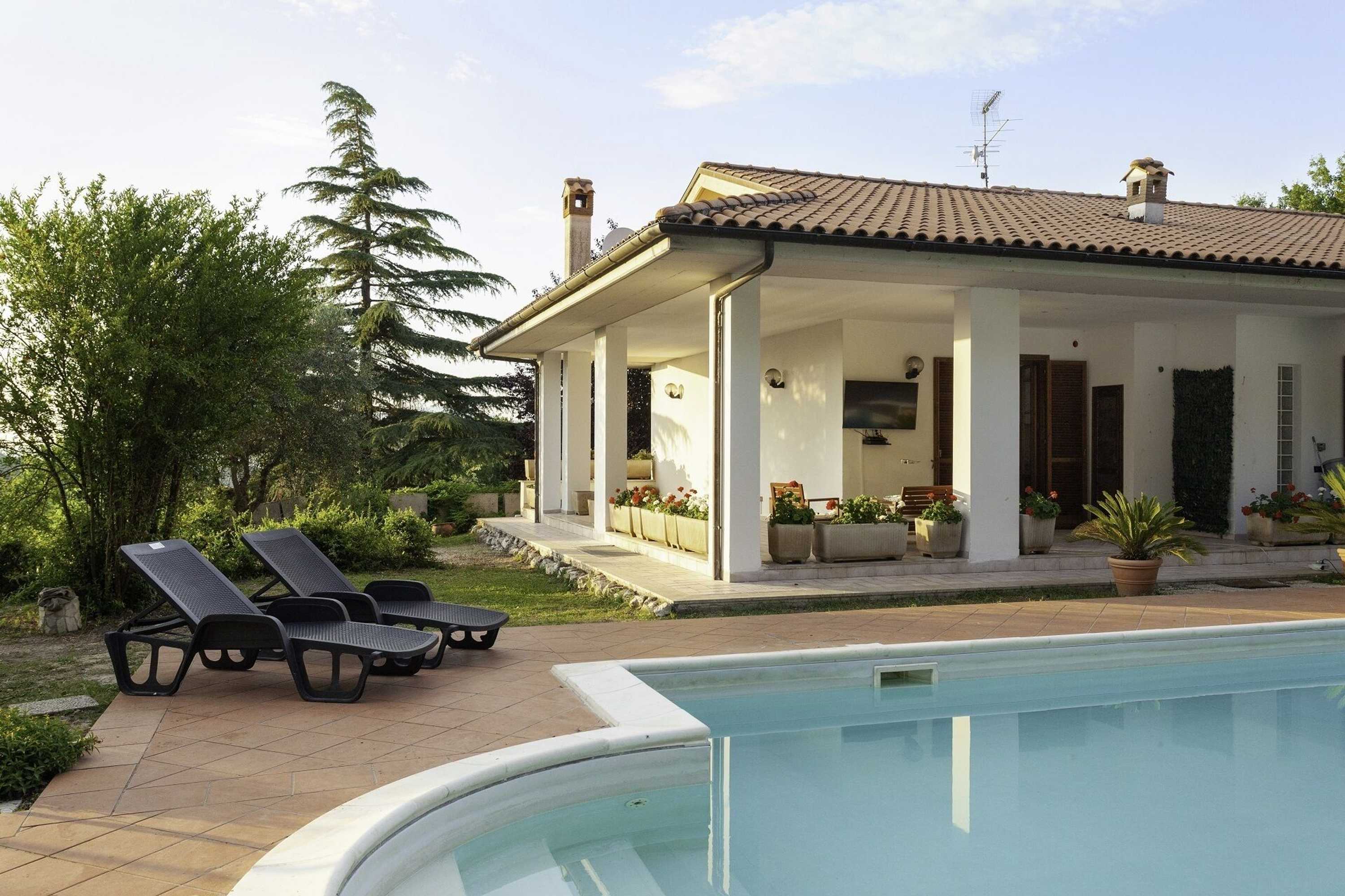 Gift card for La Villa - Luxury Home Gift card for La Villa - Luxury Home