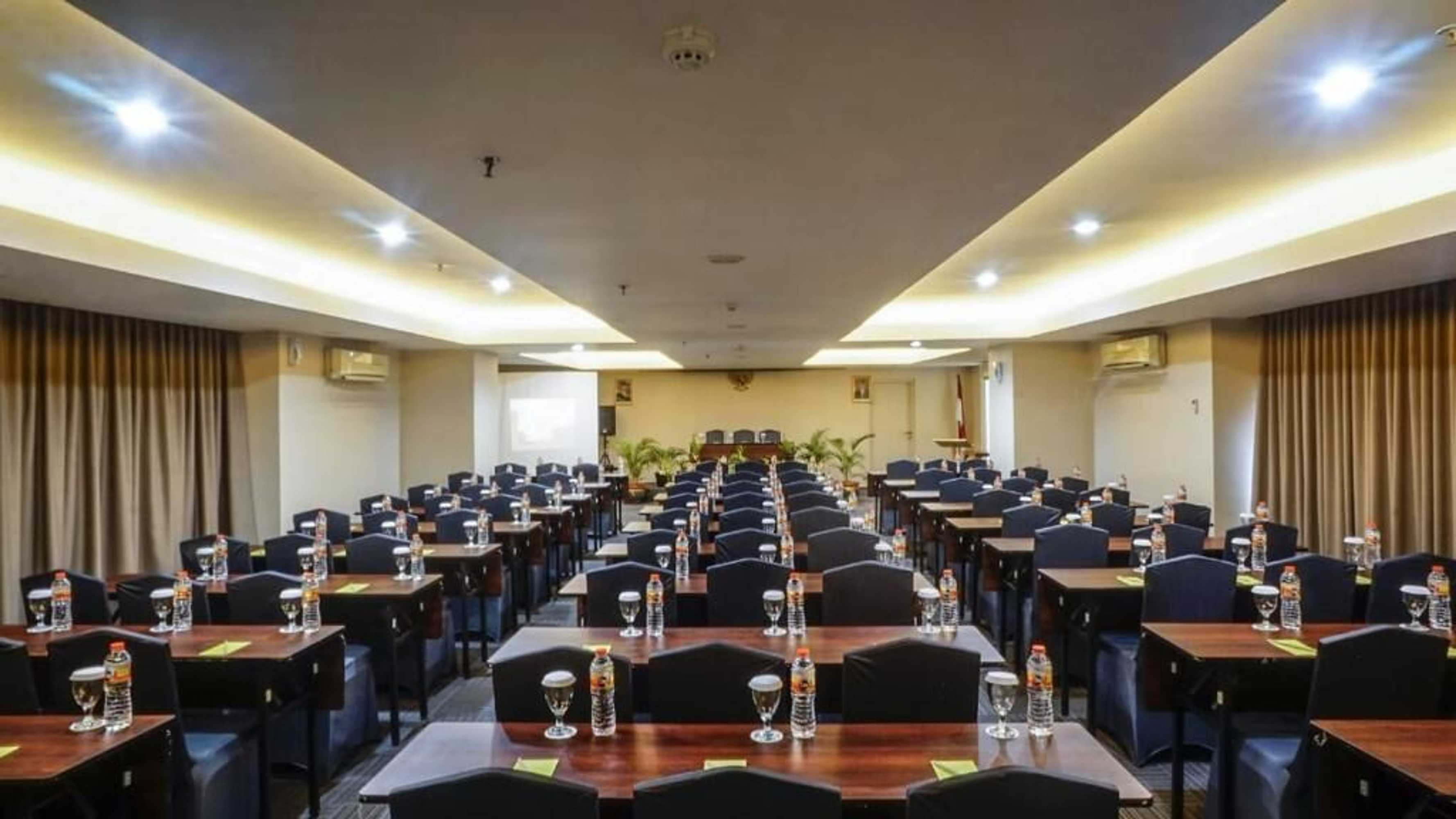 Gift card for Whiz Hotel Pemuda Semarang