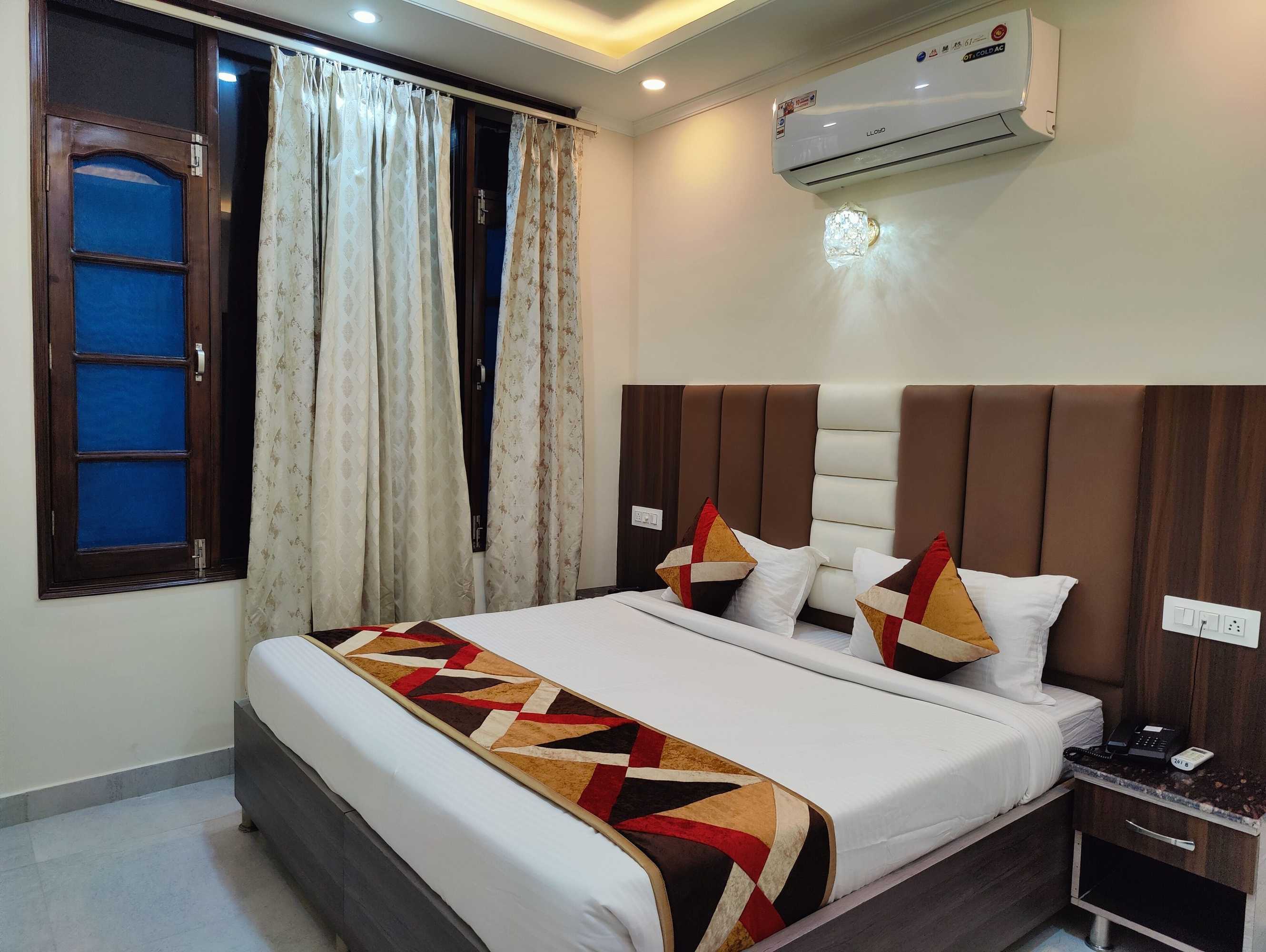 Gift card for Hotel Mandi Heights - Bar, Fine Dining & Banquet Hall Gift card for Hotel Mandi Heights - Bar, Fine Dining & Banquet Hall