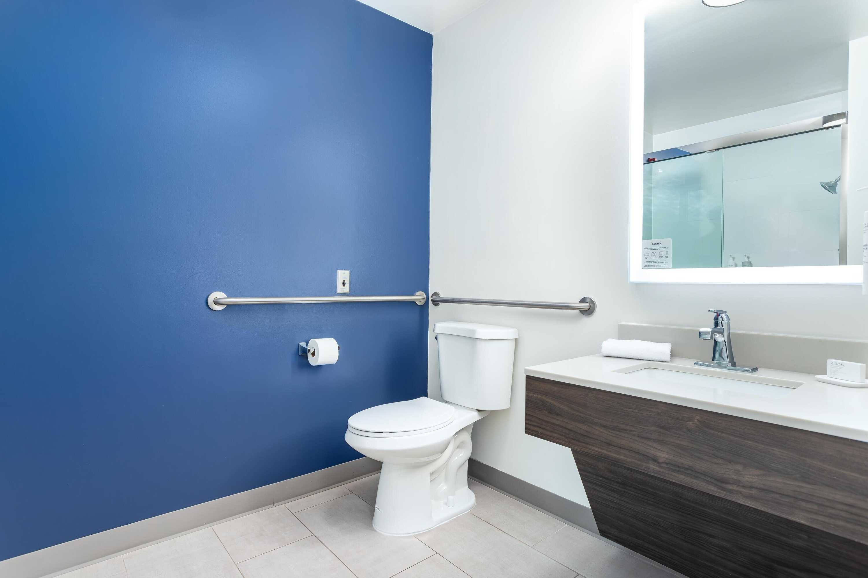 Gift card for Spark by Hilton Clarion