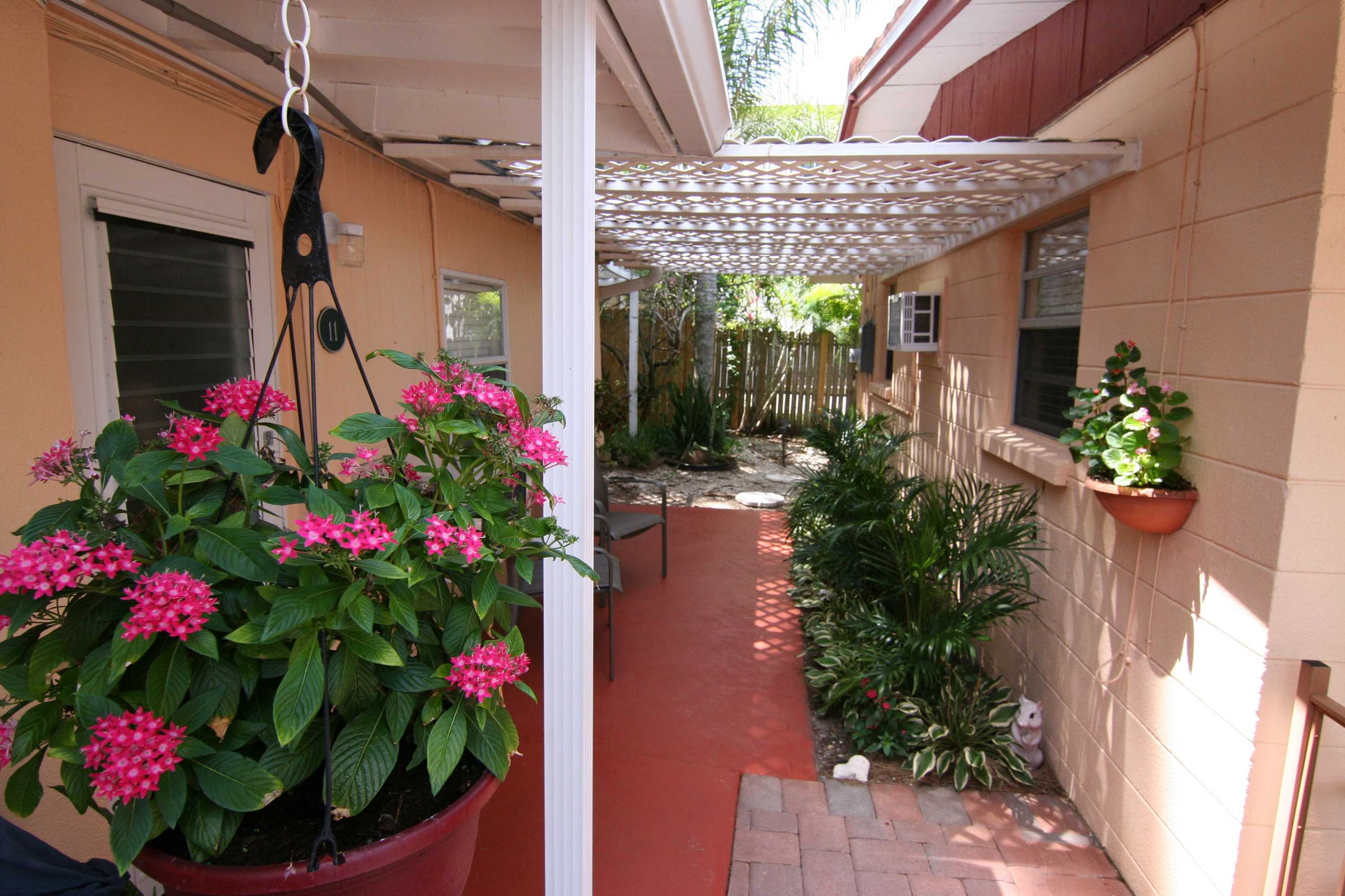 Gift card for Tropical Villas of Venice Beach Gift card for Tropical Villas of Venice Beach