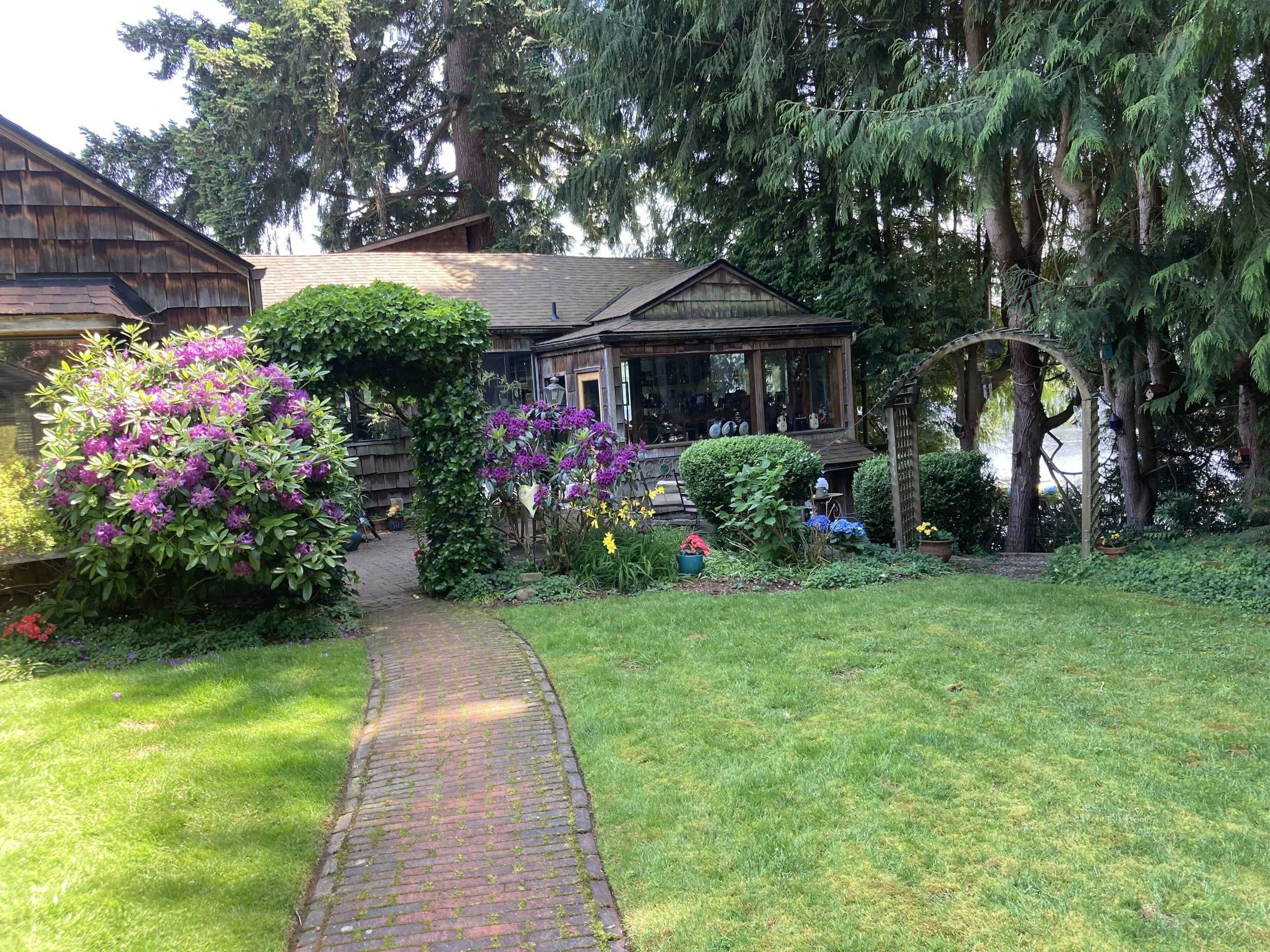 Gift card for Cottage Lake Bed And Breakfast