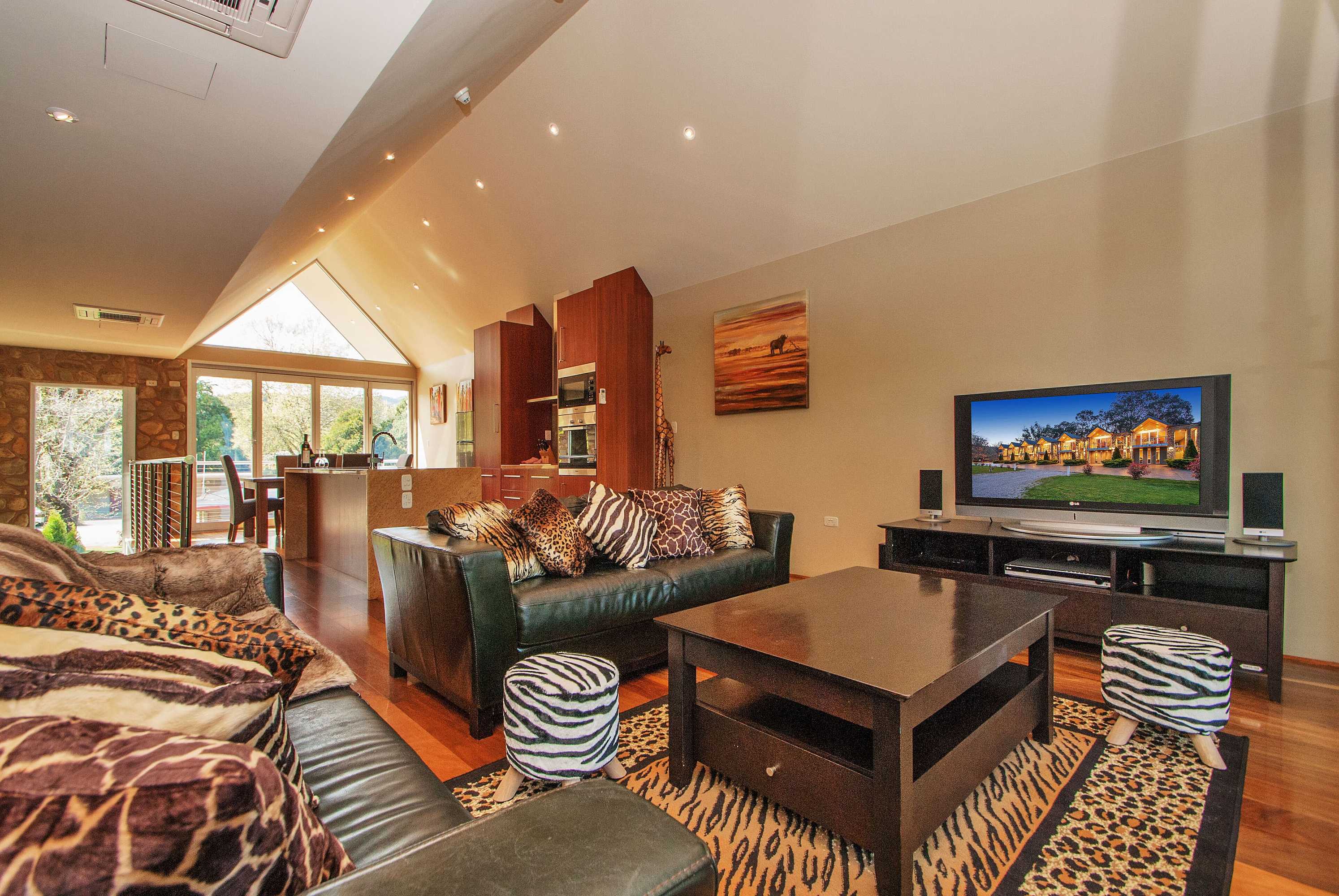 Gift card for Centenary Peaks Townhouses Gift card for Centenary Peaks Townhouses