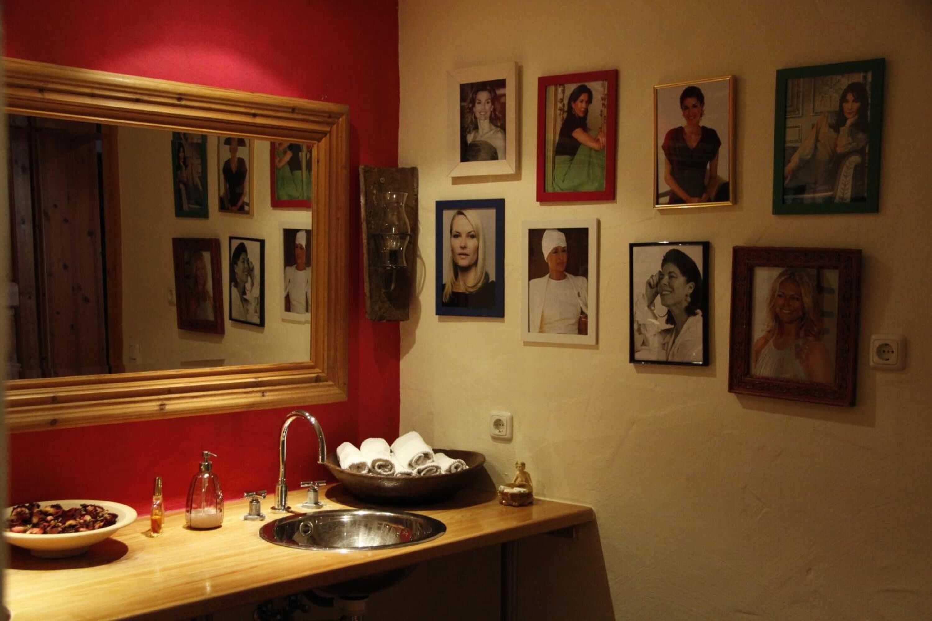 Gift card for Zur Ewigen Lampe at Hemingway Trail