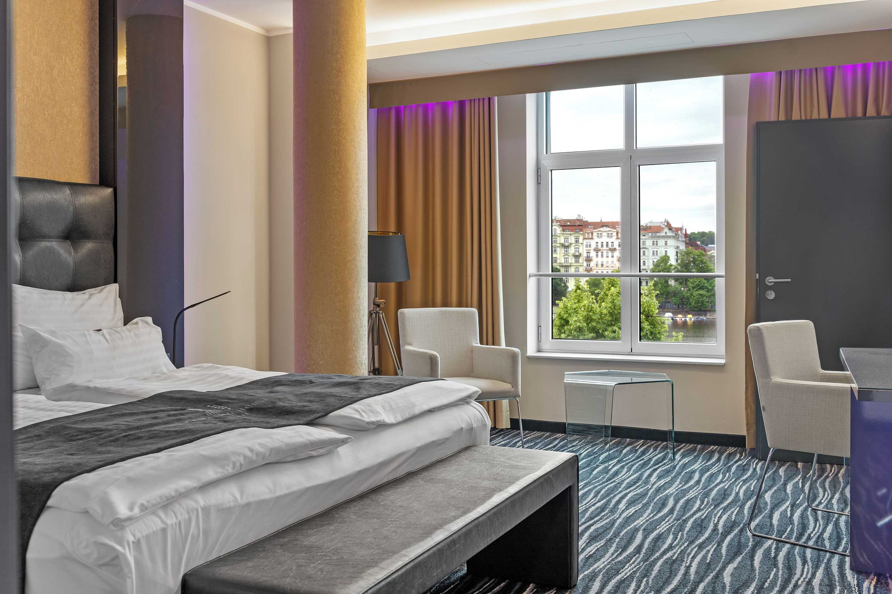 Gift card for Dancing House – Tančící Dům Hotel Gift card for Dancing House – Tančící Dům Hotel