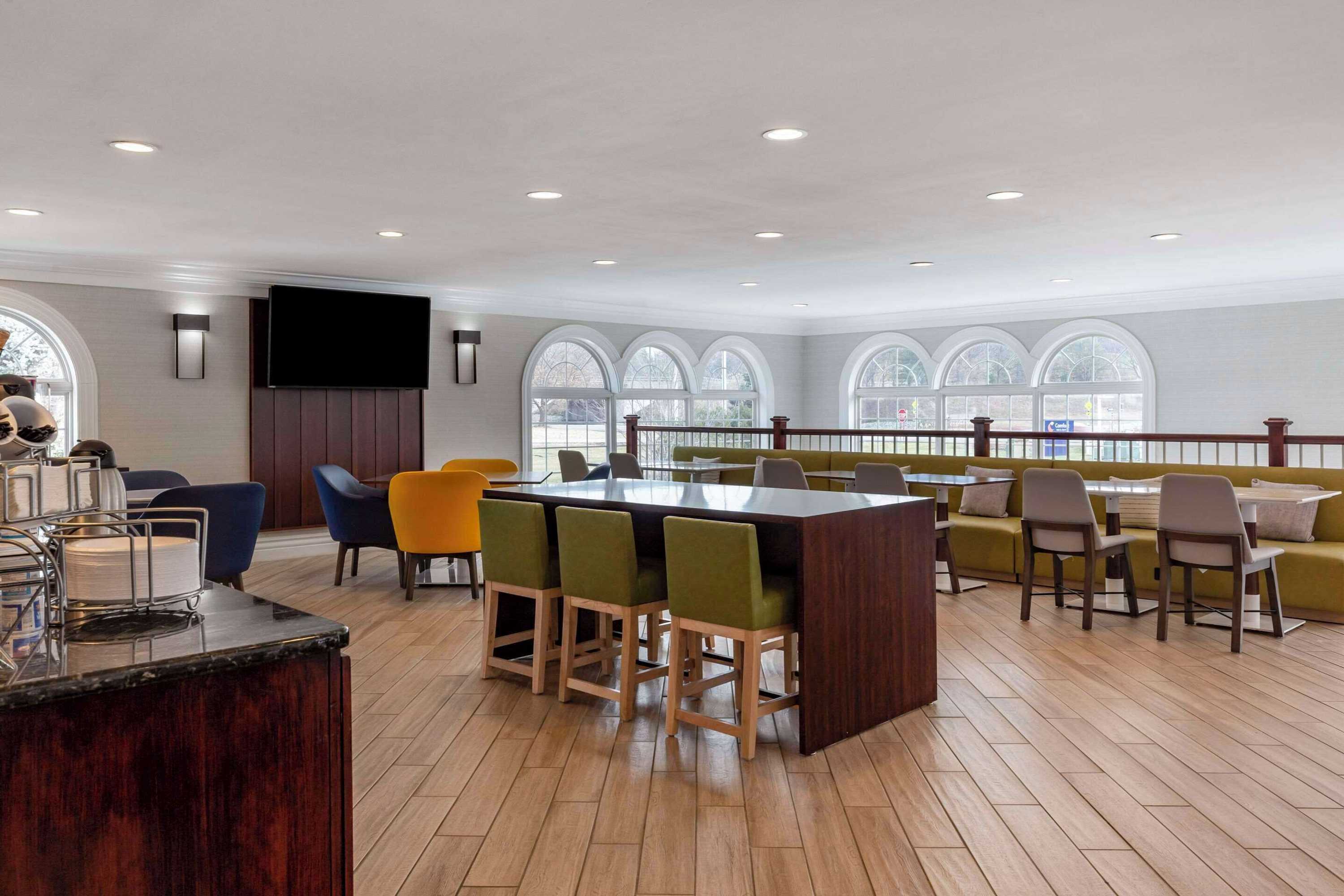 Gift card for Comfort Inn & Suites East Greenbush - Albany Gift card for Comfort Inn & Suites East Greenbush - Albany