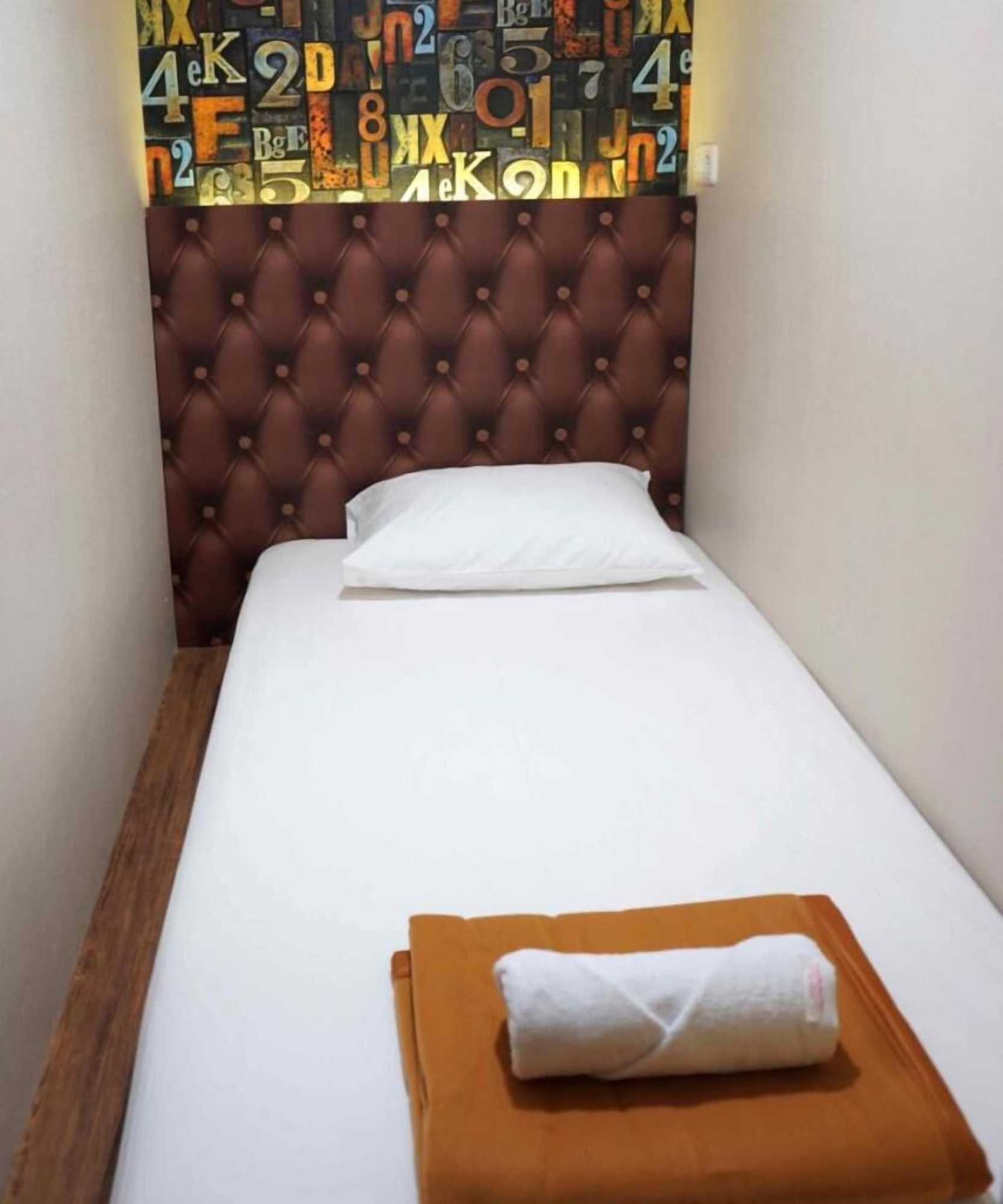 Gift card for Fixon Capsule Hotel Gift card for Fixon Capsule Hotel