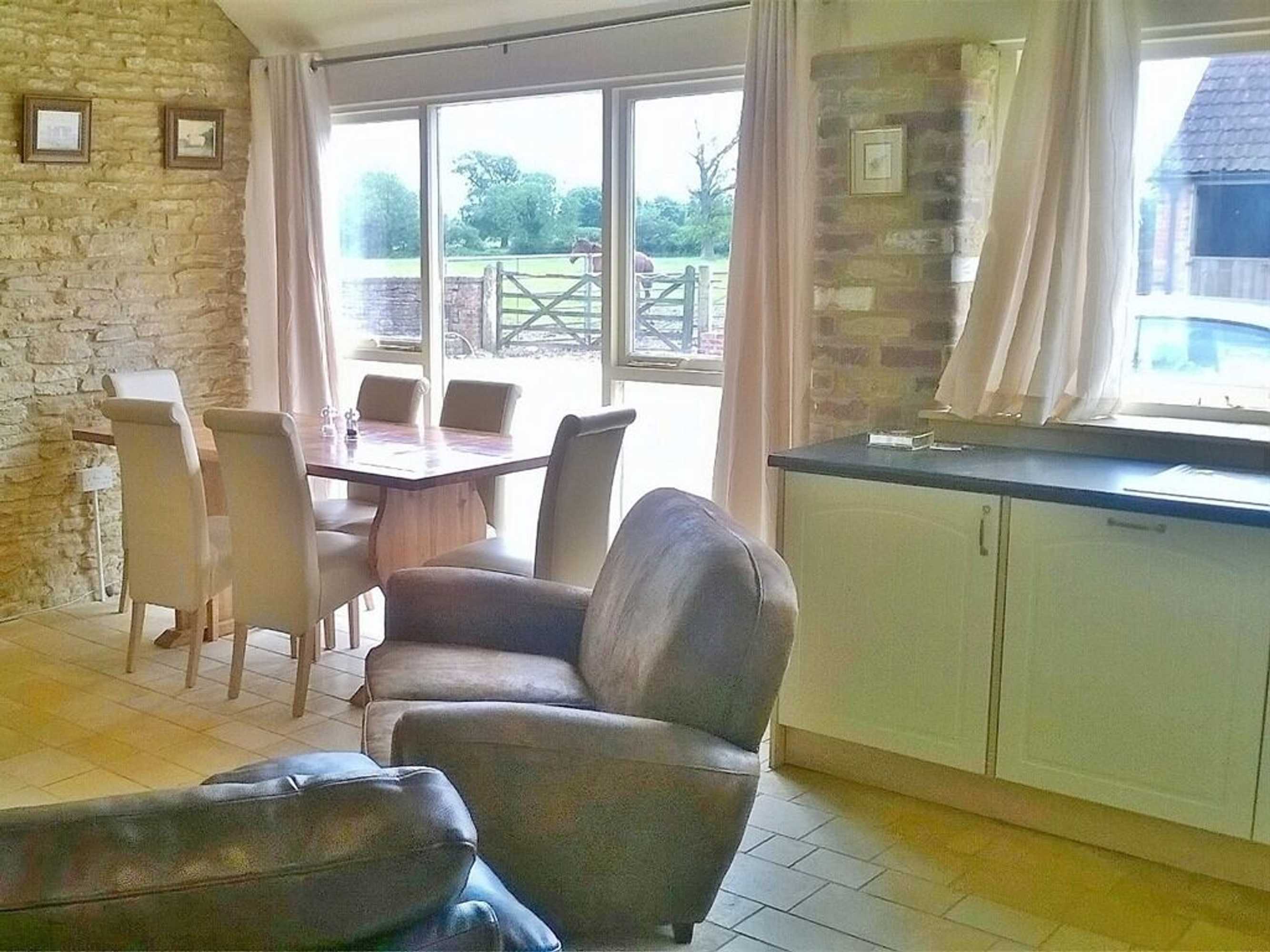 Gift card for Battens Farm Cottages - B&b And Self-Catering Accommodation Gift card for Battens Farm Cottages - B&b And Self-Catering Accommodation