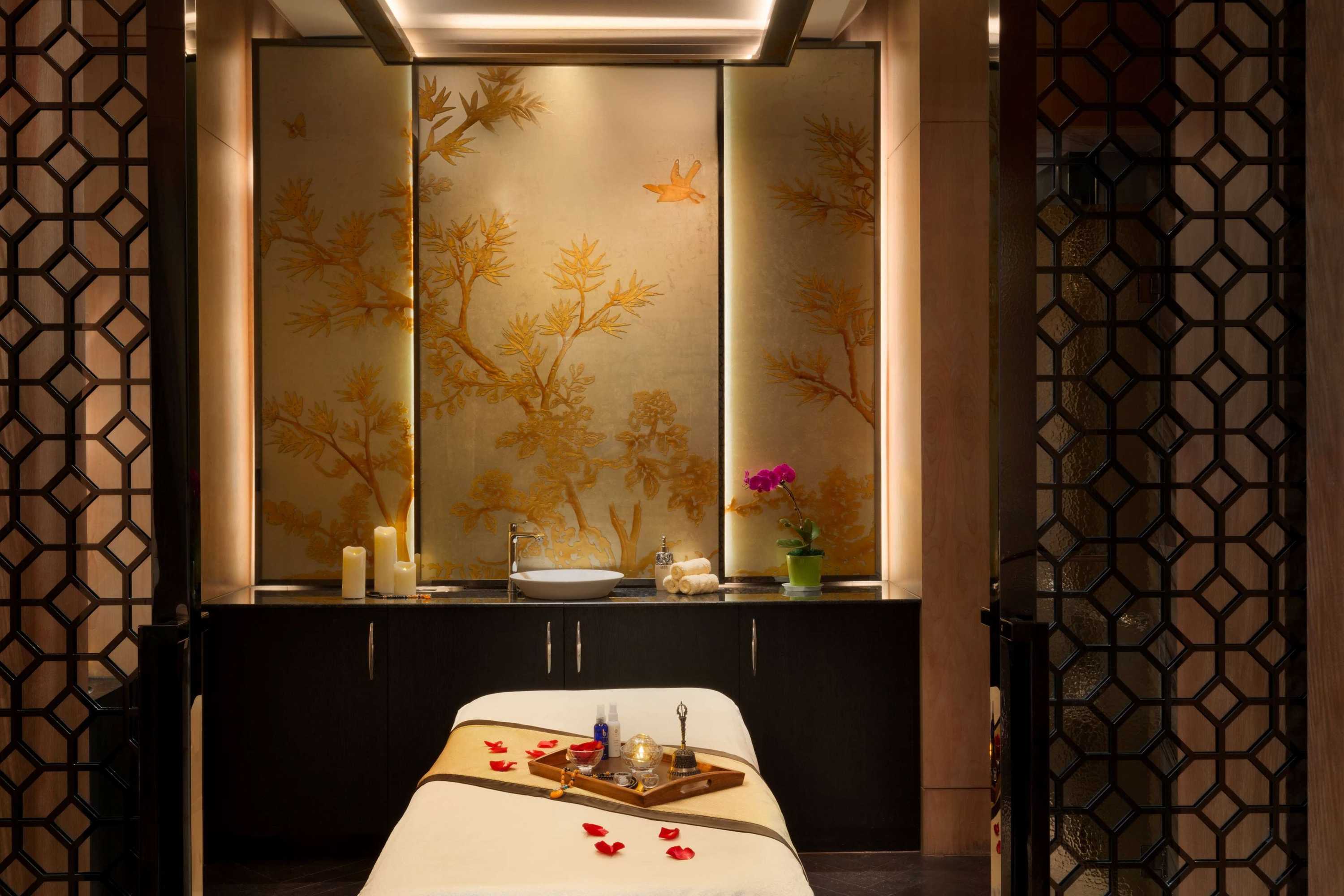 Gift card for Midtown Shangri-La, Hangzhou - Around 5 Minutes Walking Distance to West Lake Gift card for Midtown Shangri-La, Hangzhou - Around 5 Minutes Walking Distance to West Lake
