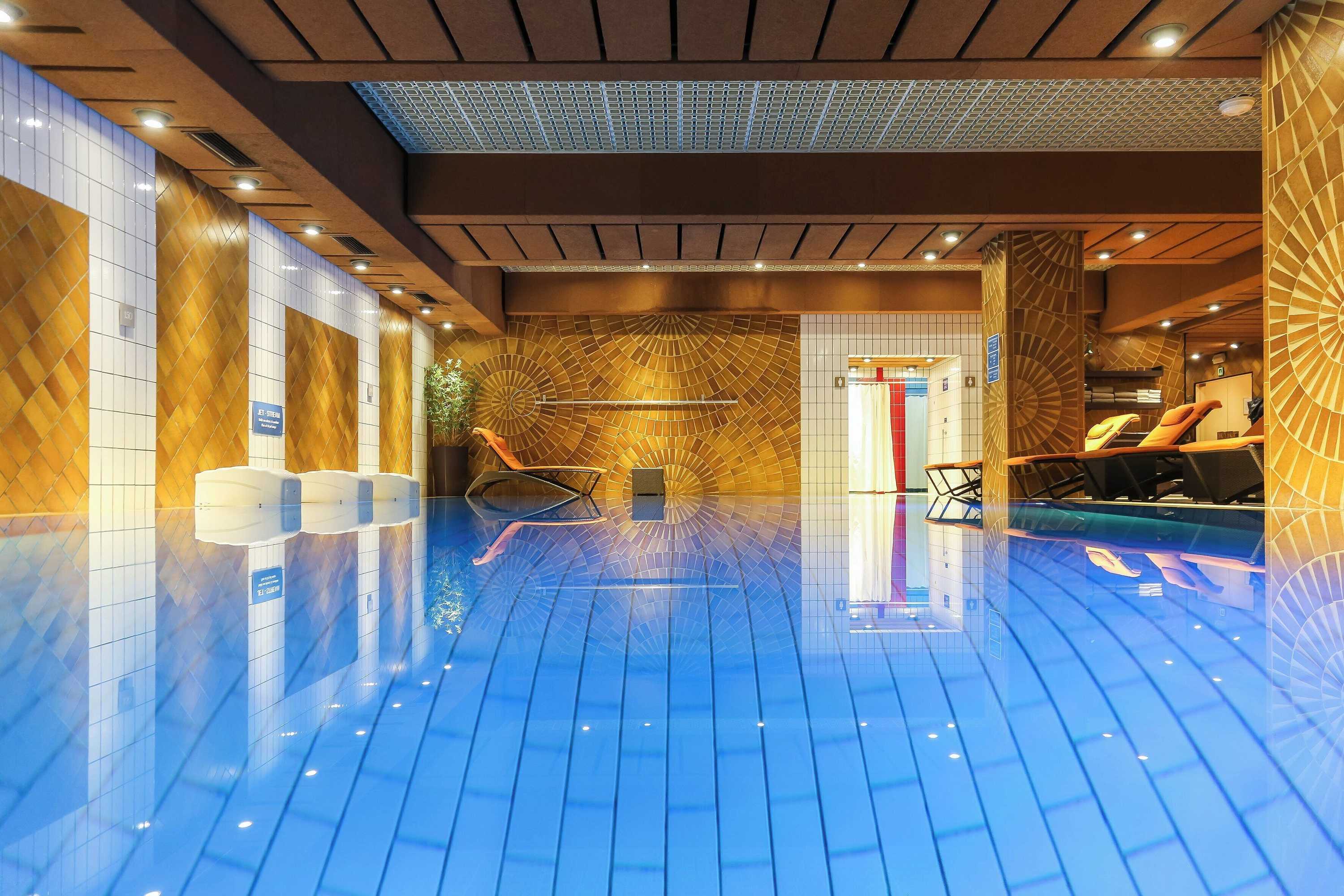 Gift card for Le Royal Hotels & Resorts Gift card for Le Royal Hotels & Resorts