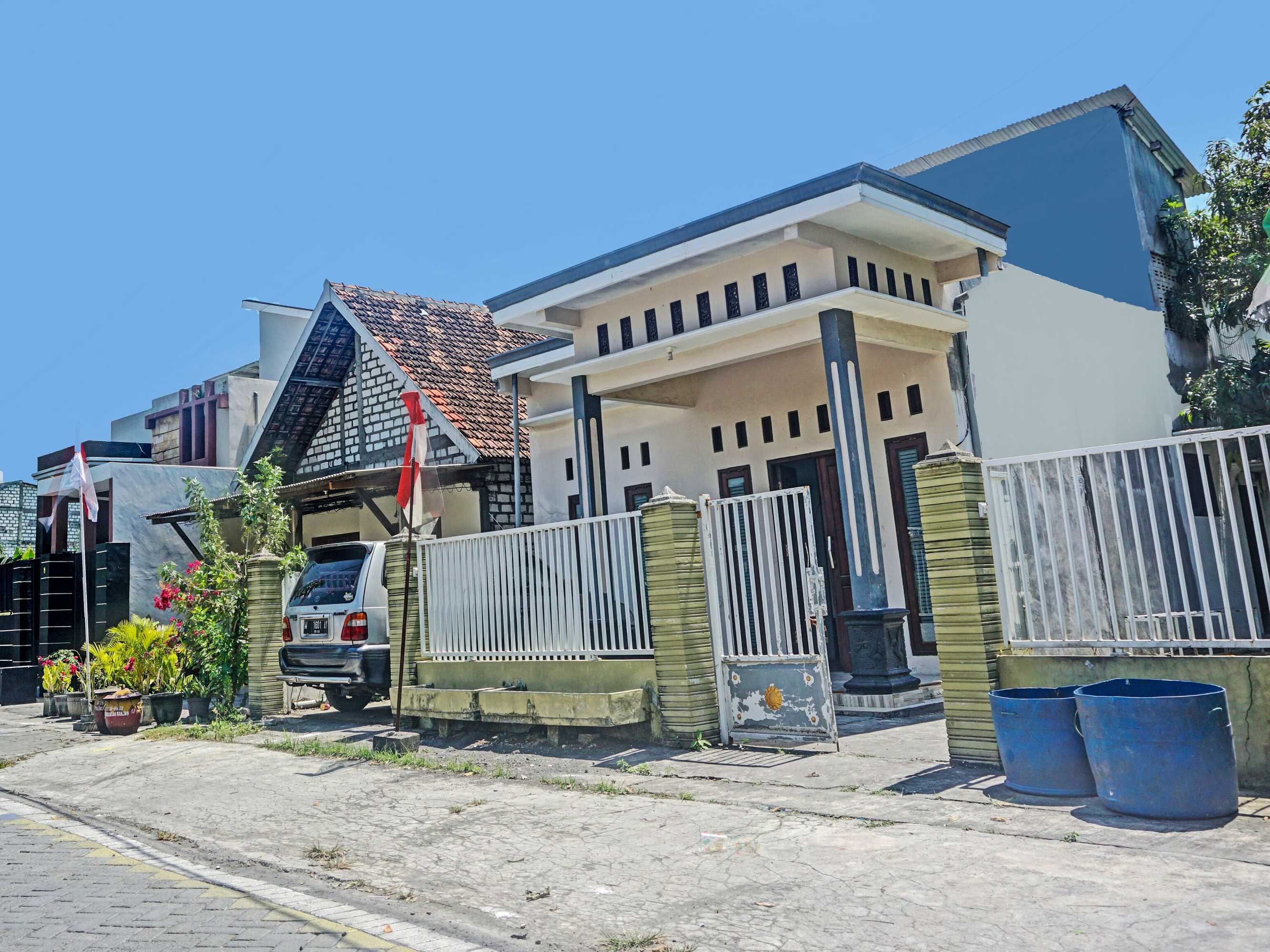 Gift card for Oyo Life 91600 Syariah Army Kost & Homestay Gift card for Oyo Life 91600 Syariah Army Kost & Homestay