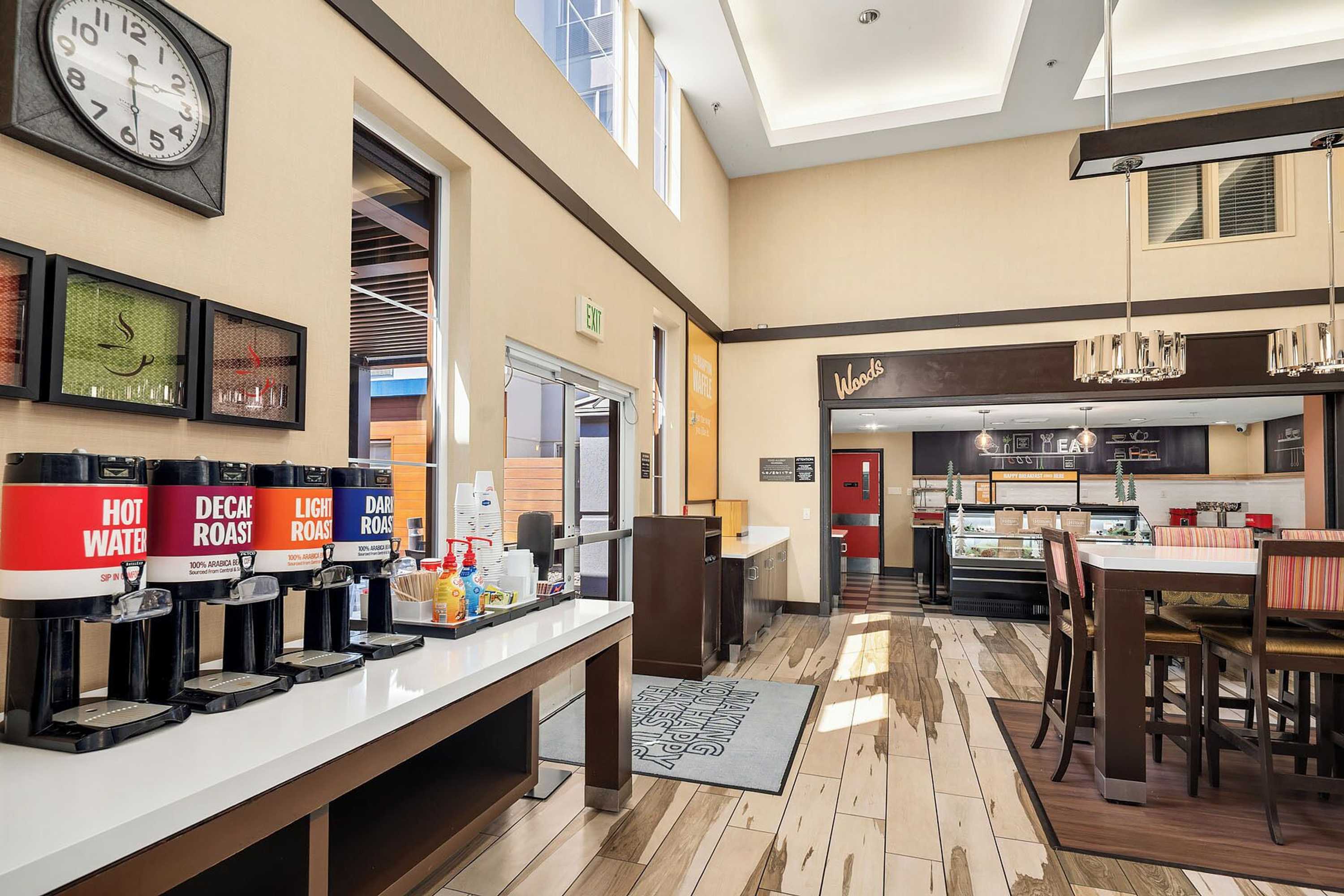 Gift card for Hampton Inn & Suites Seattle-North/lynnwood Gift card for Hampton Inn & Suites Seattle-North/lynnwood