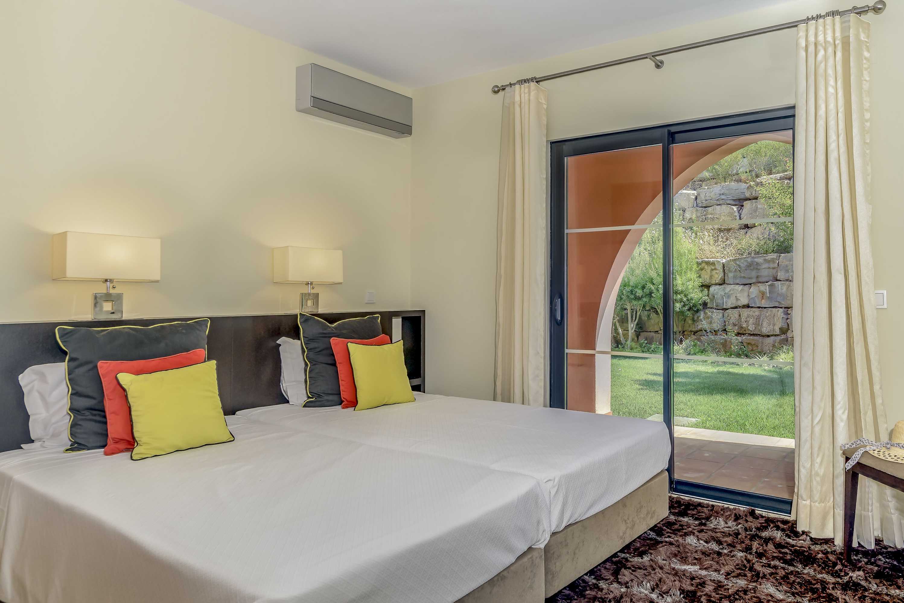 Gift card for Amendoeira Golf Resort - Apartments And Villas Gift card for Amendoeira Golf Resort - Apartments And Villas