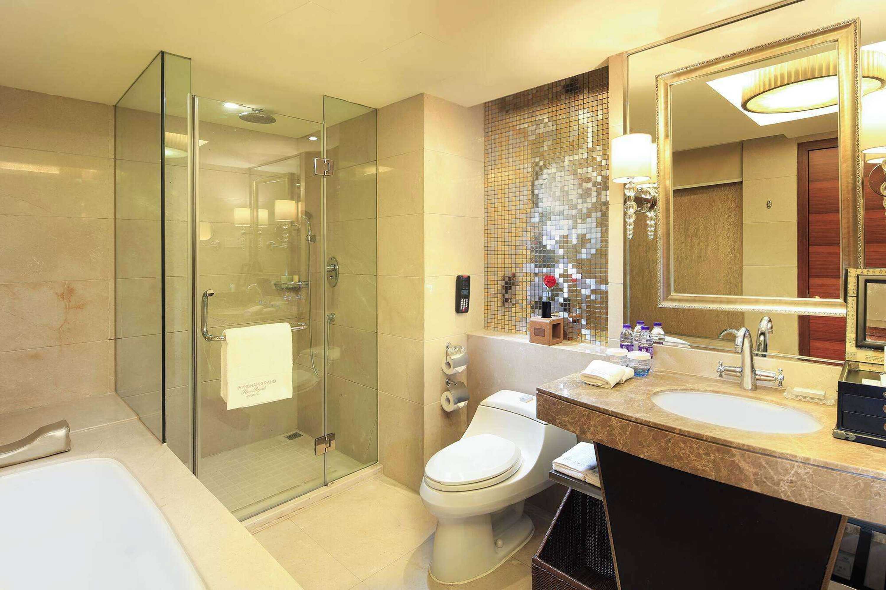 Gift card for Wyndham Grand Plaza Royale Hangzhou Gift card for Wyndham Grand Plaza Royale Hangzhou