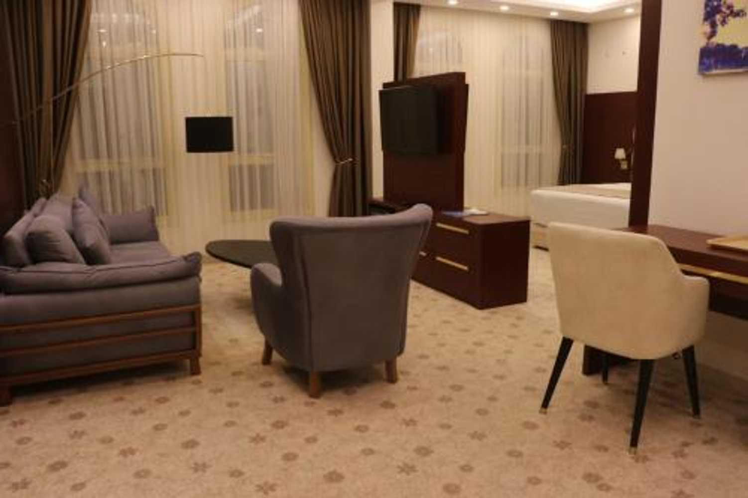 Gift card for Golden Airport Hotel Gift card for Golden Airport Hotel