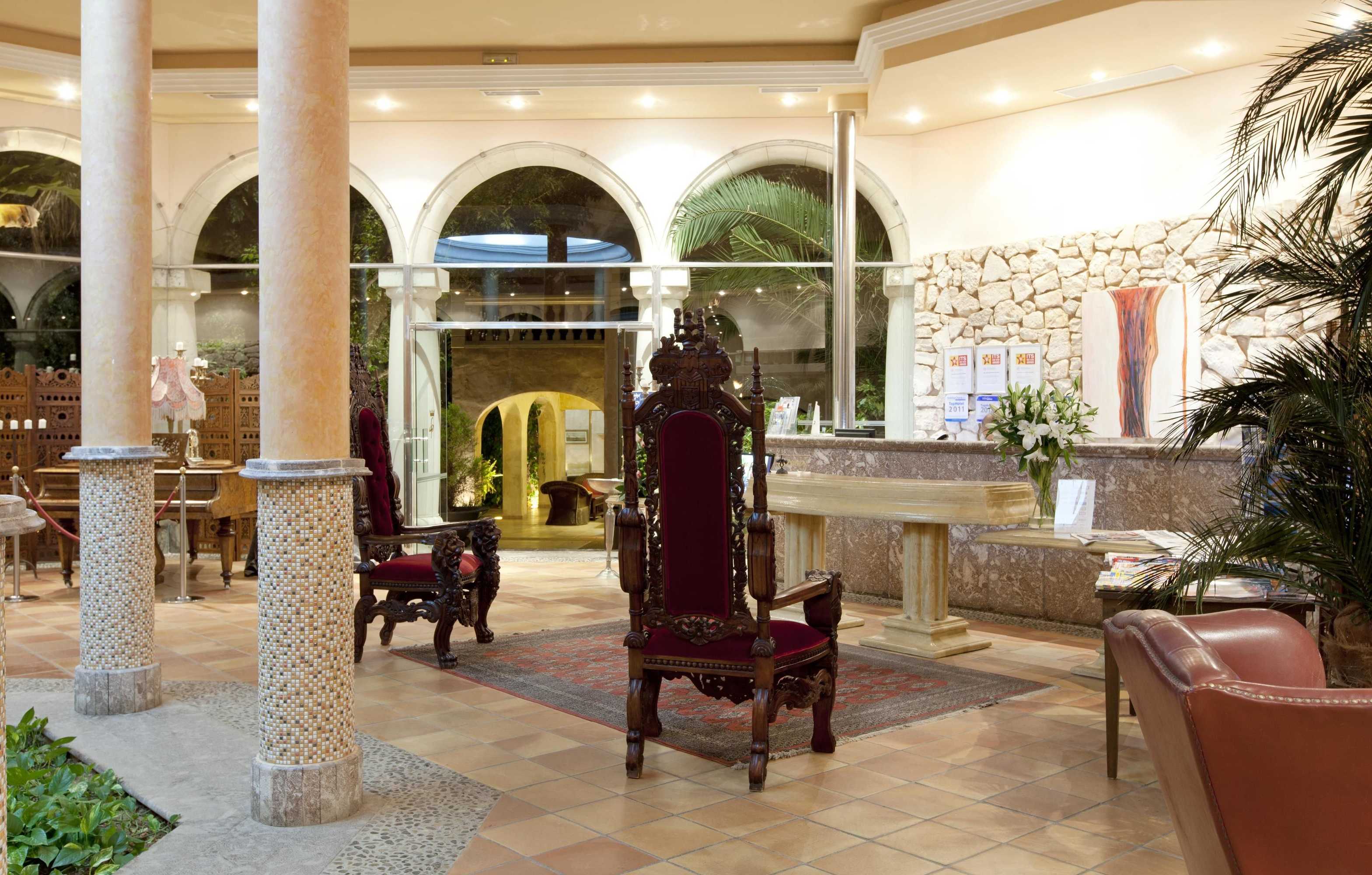 Gift card for Lago Garden Hotel & Spa Gift card for Lago Garden Hotel & Spa
