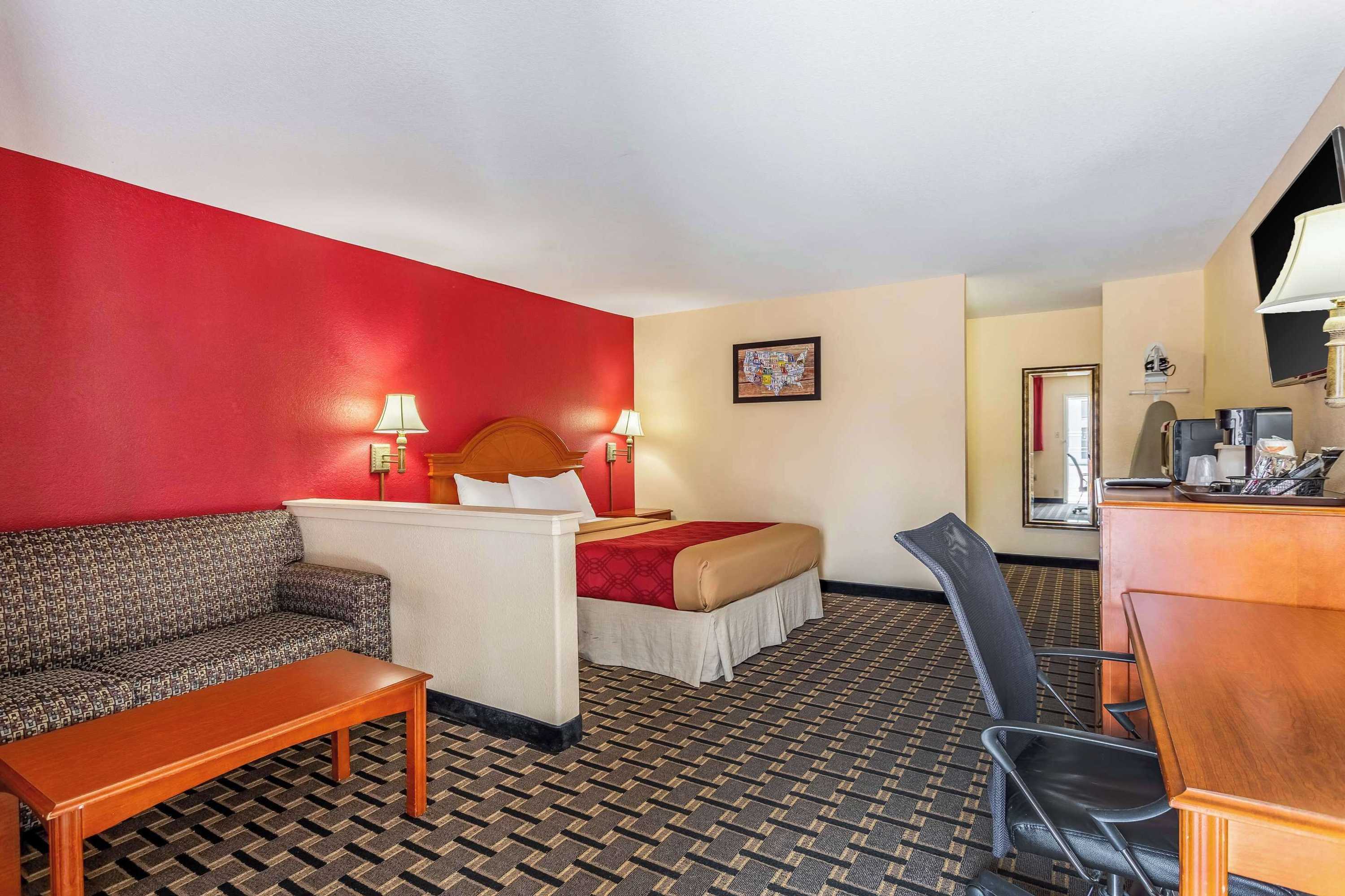 Gift card for Econo Lodge Inn & Suites Gift card for Econo Lodge Inn & Suites