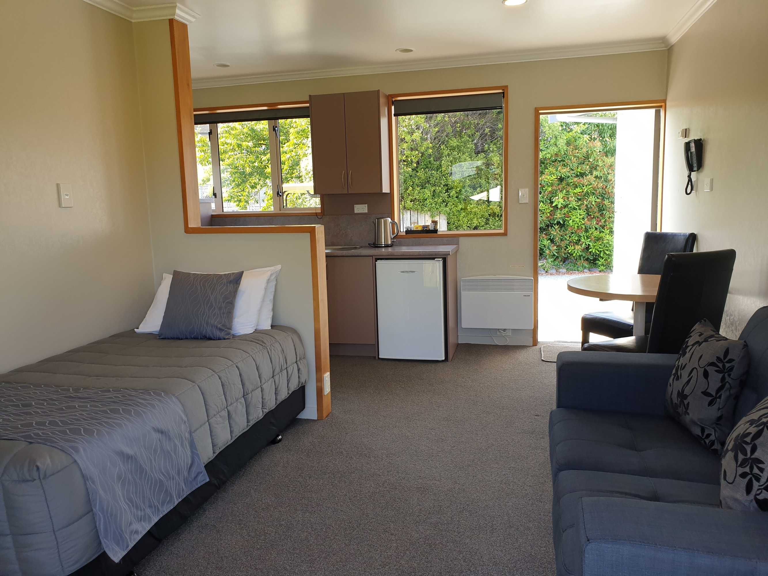 Gift card for Lakeside Motel & Apartments Gift card for Lakeside Motel & Apartments