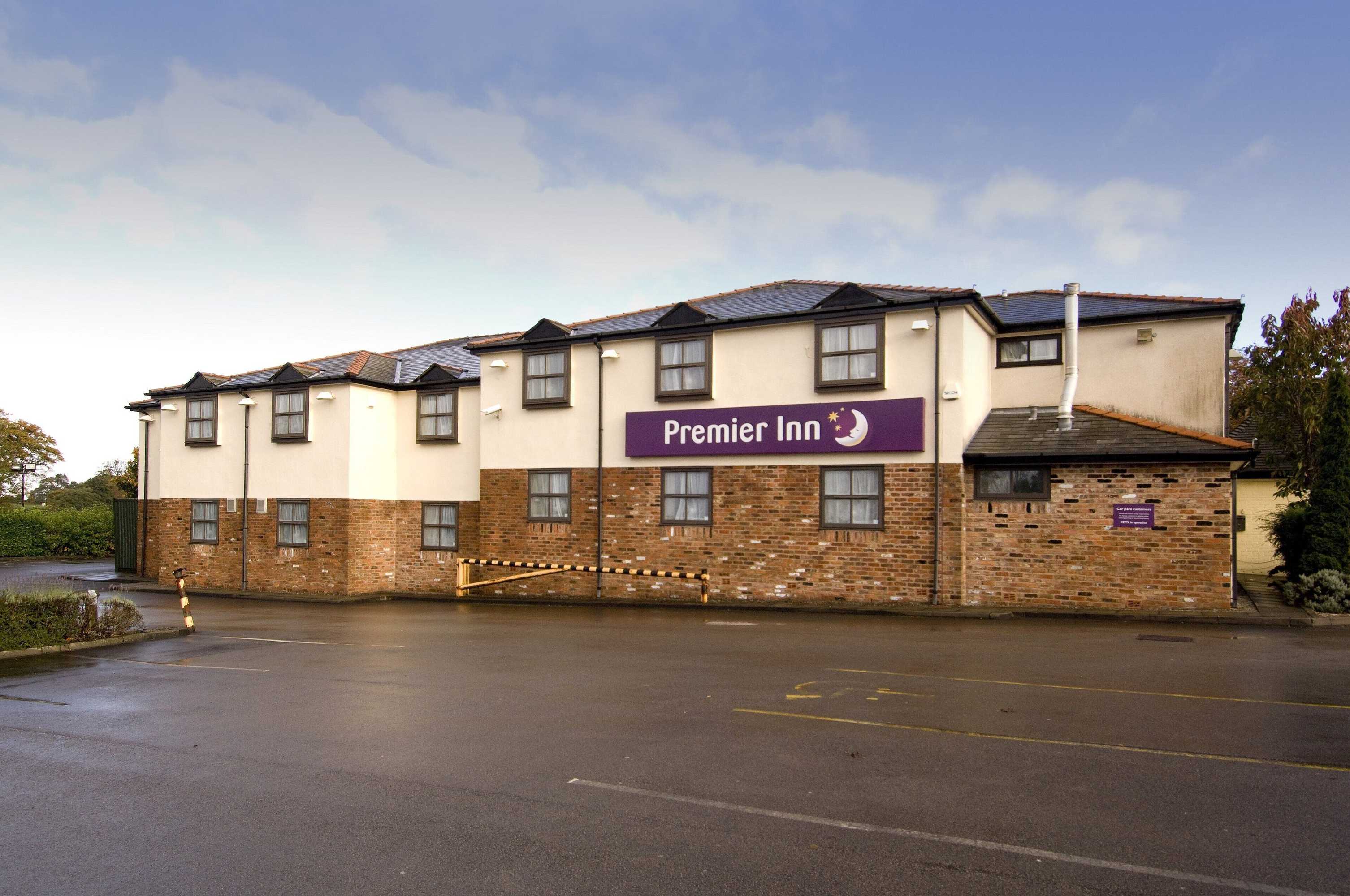 Gift card for Macclesfield South West Hotel Gift card for Macclesfield South West Hotel