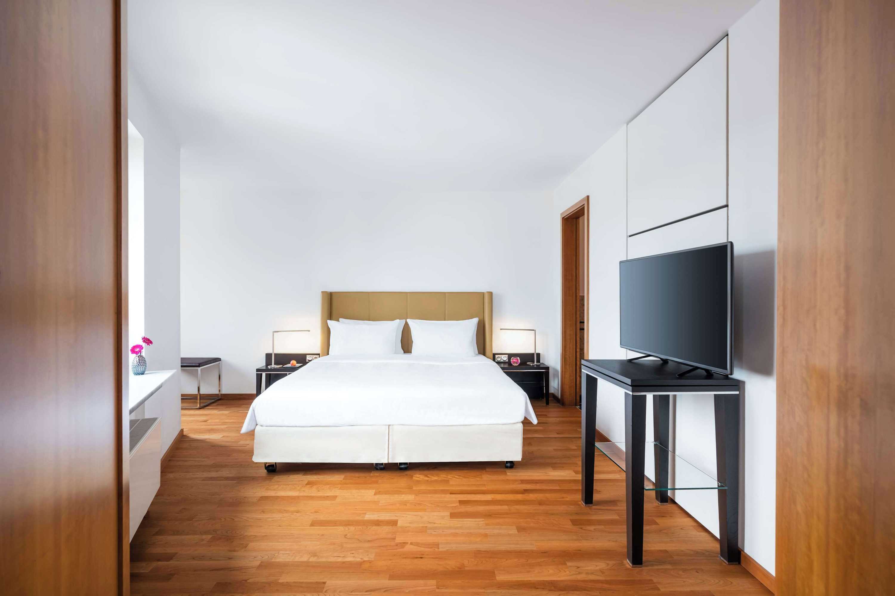 Gift card for Lindner Hotel Frankfurt Main Plaza, Part of Jdv by Hyatt Gift card for Lindner Hotel Frankfurt Main Plaza, Part of Jdv by Hyatt
