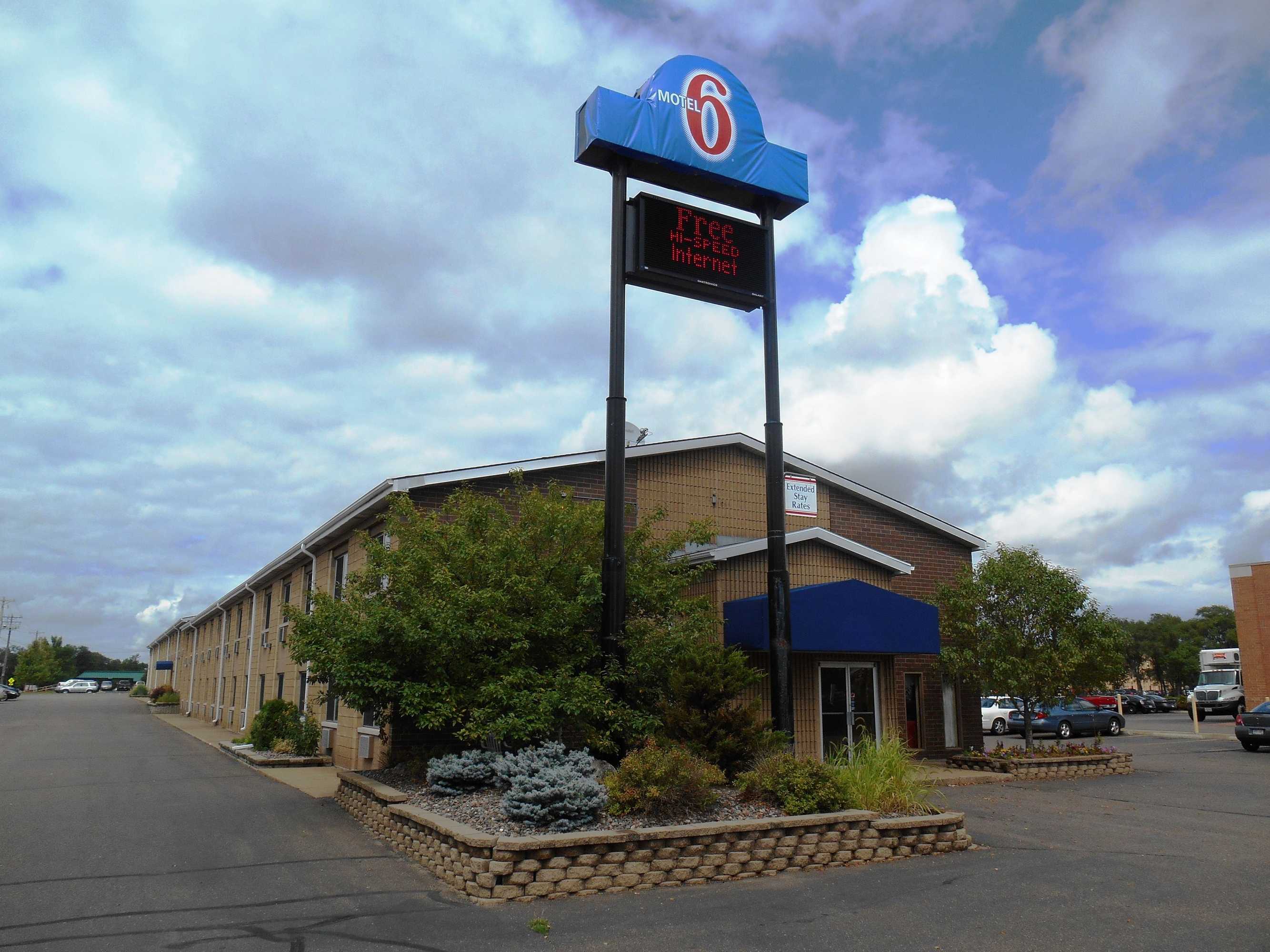 Gift card for Motel 6 Eau Claire, WI Gift card for Motel 6 Eau Claire, WI