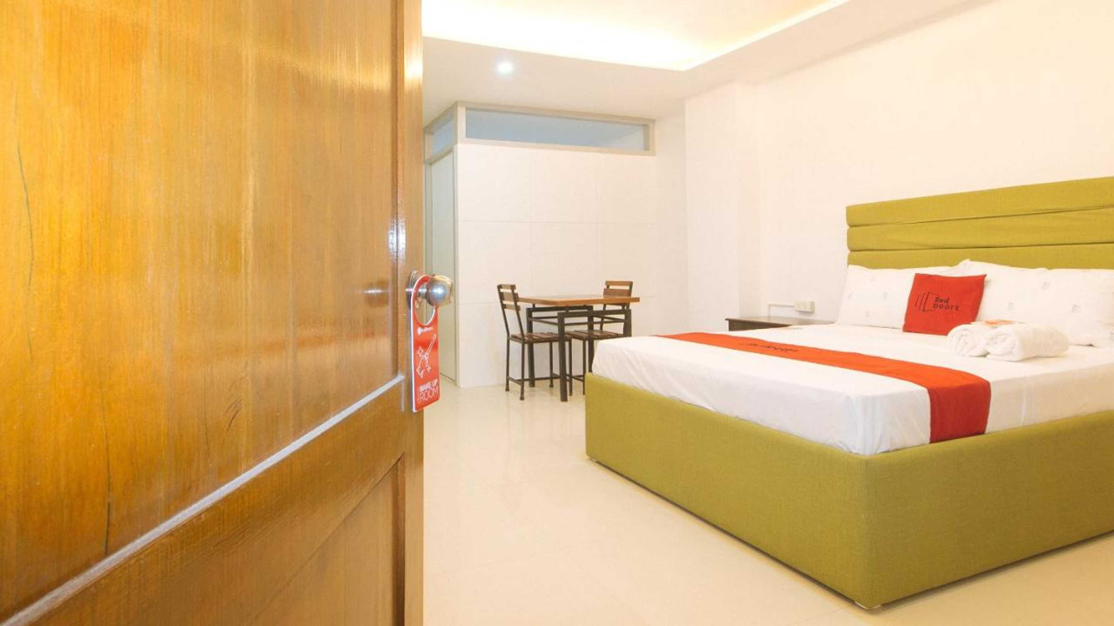 Gift card for Reddoorz at Ebm One Building