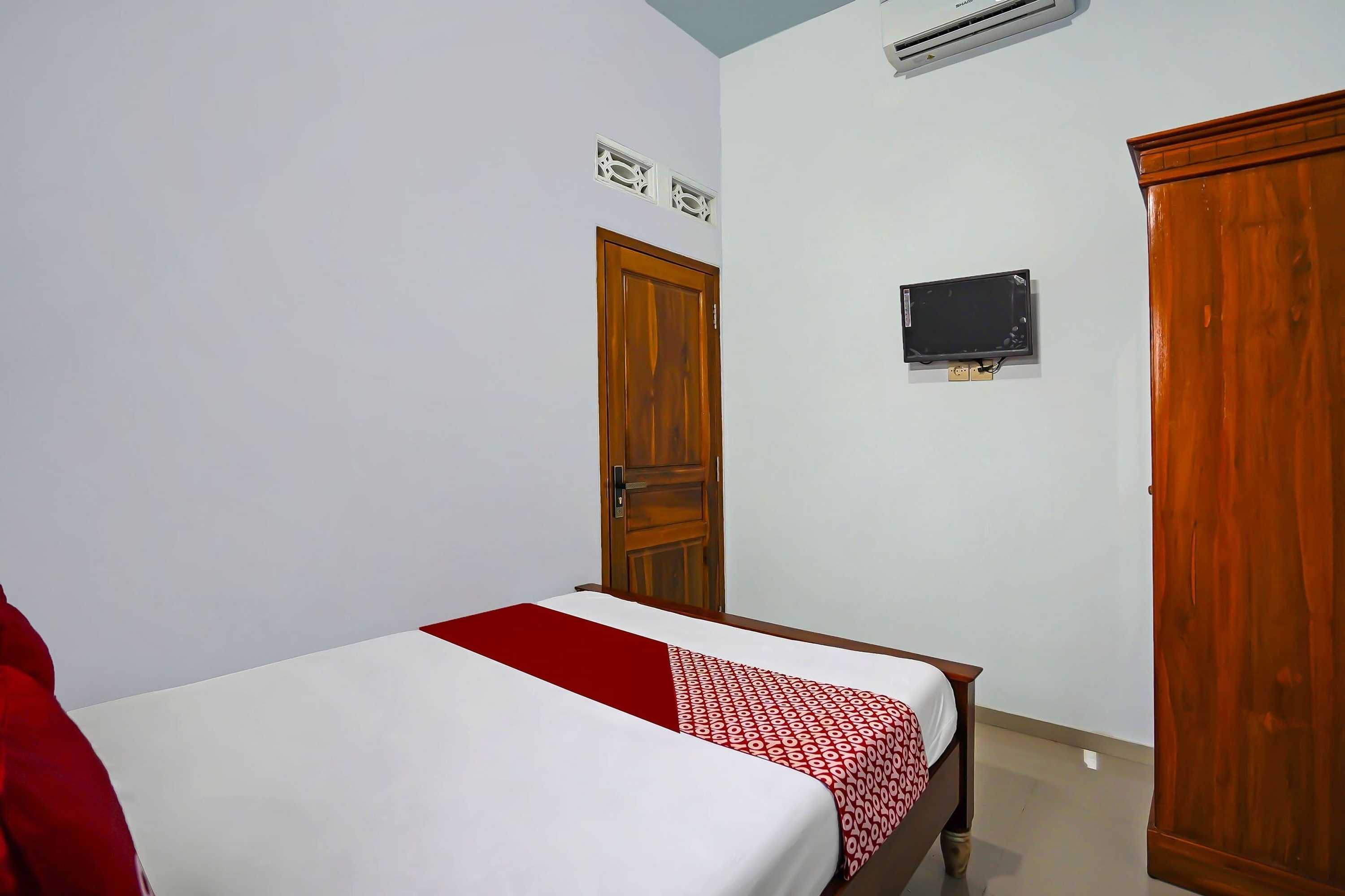 Gift card for Oyo 92416 Salsabila Homestay Gift card for Oyo 92416 Salsabila Homestay
