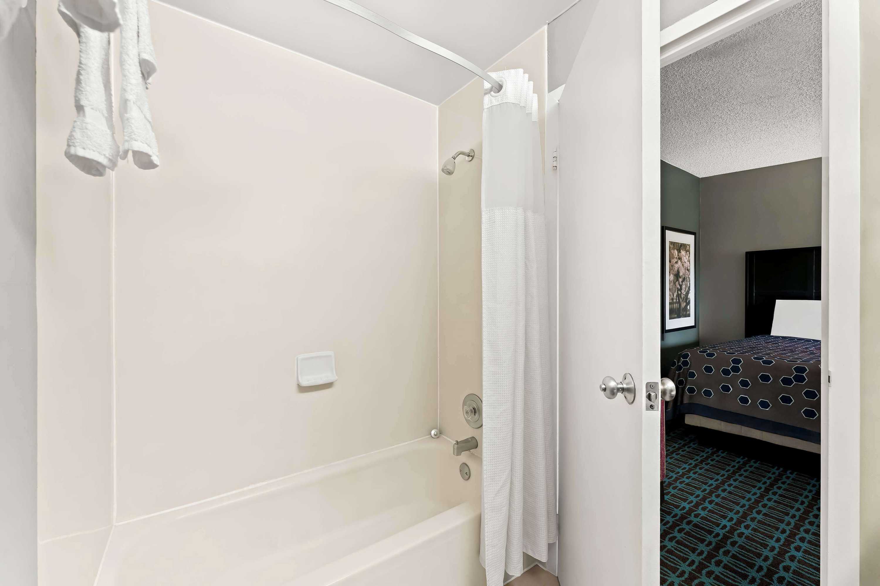 Gift card for Knights Inn Montgomeryville Gift card for Knights Inn Montgomeryville
