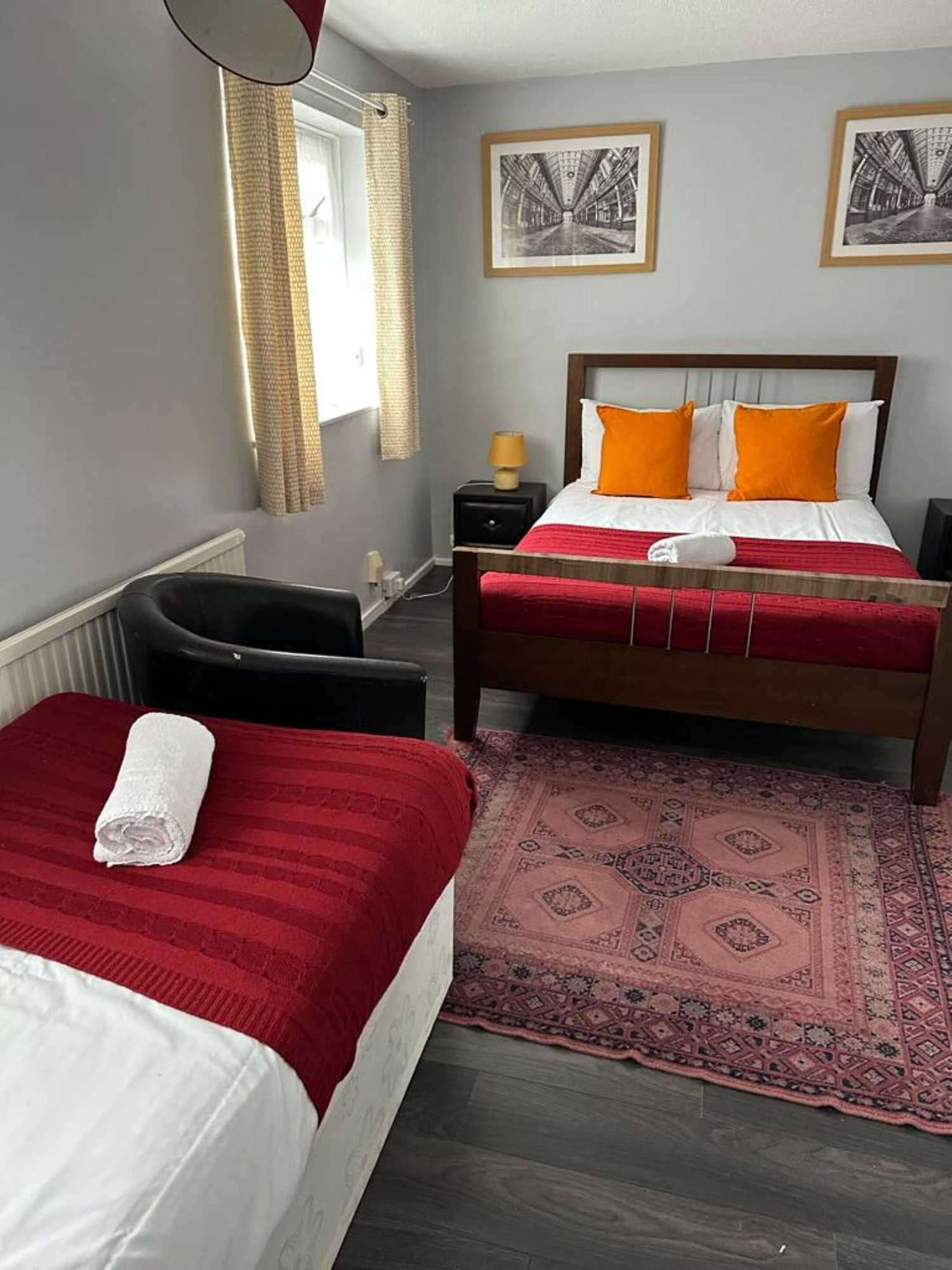 Gift card for Poynters House - Huku Kwetu Luton & Dunstable - Spacious 2 Bedroom House Gift card for Poynters House - Huku Kwetu Luton & Dunstable - Spacious 2 Bedroom House