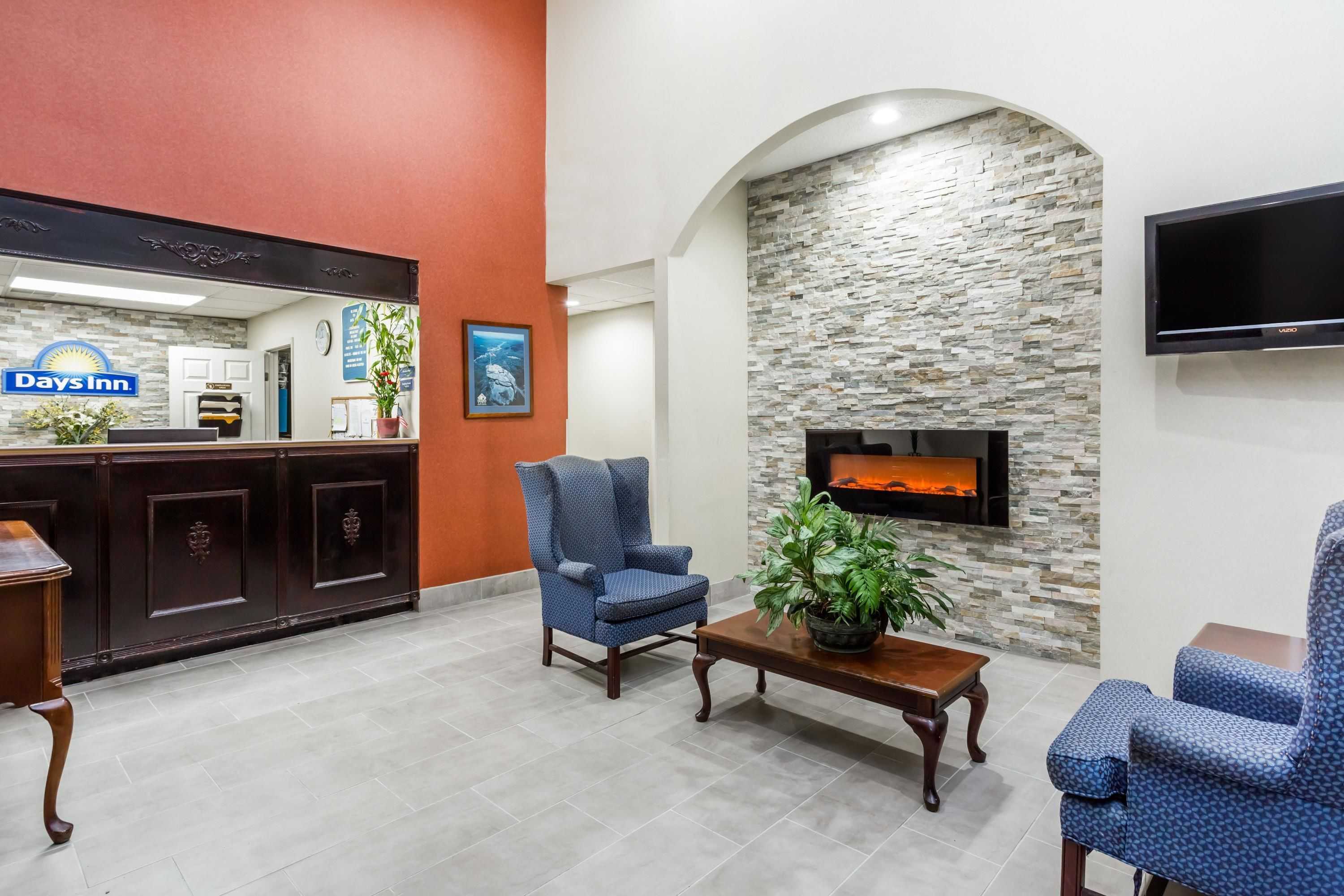 Gift card for Days Inn by Wyndham Hendersonville Gift card for Days Inn by Wyndham Hendersonville