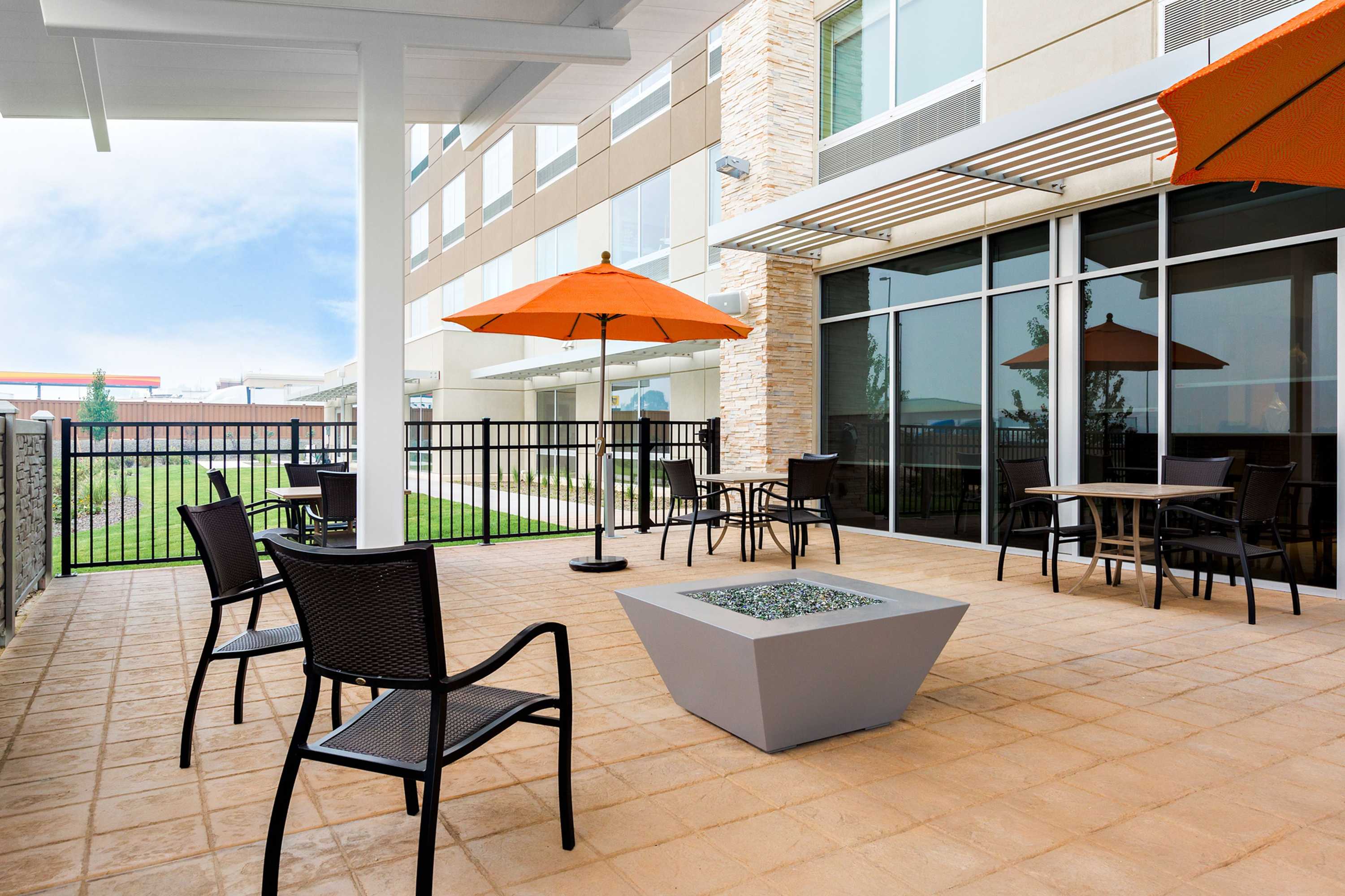 Gift card for Holiday Inn Express & Suites Prosser - Yakima Valley Wine by Ihg Gift card for Holiday Inn Express & Suites Prosser - Yakima Valley Wine by Ihg