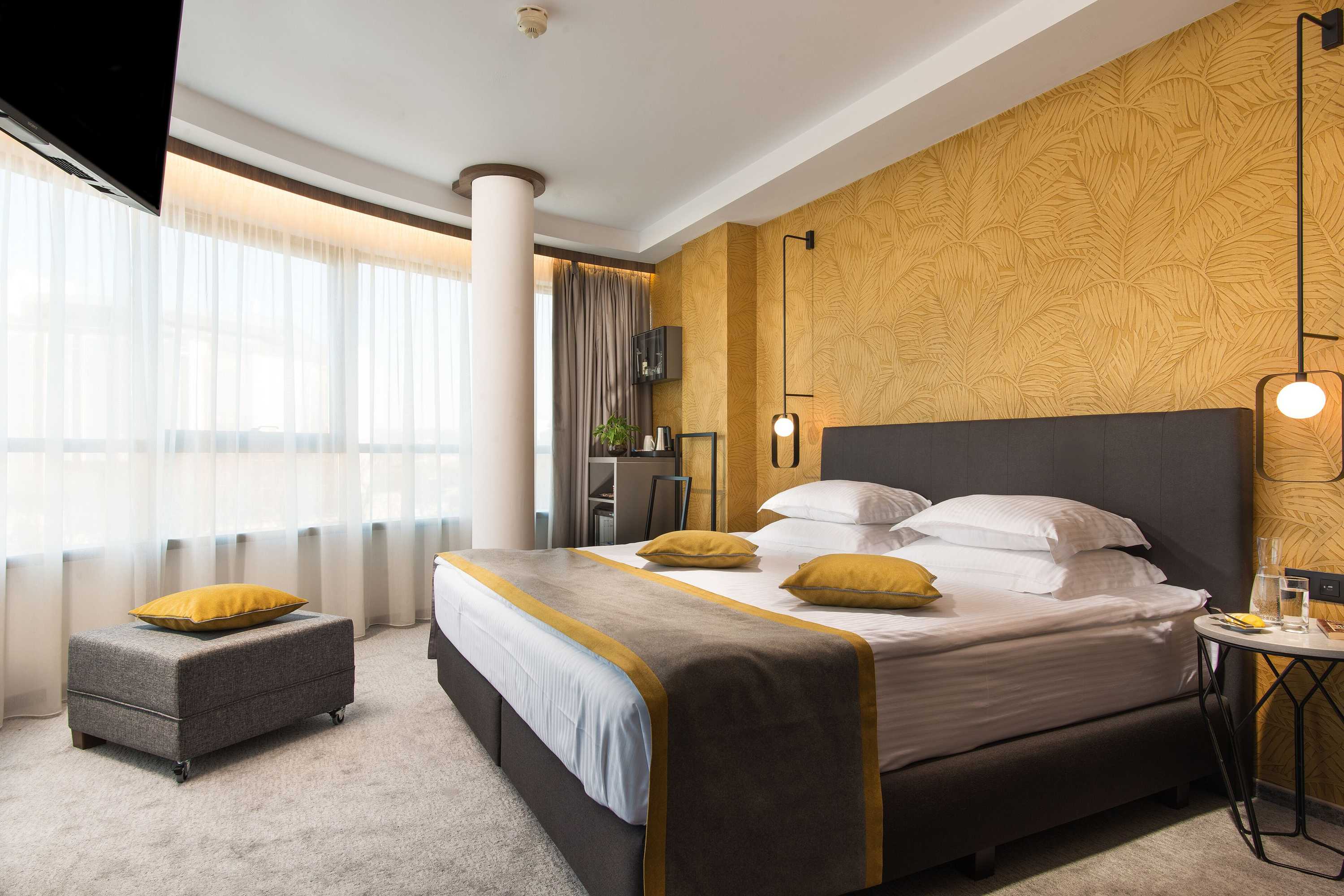 Gift card for Rosslyn Central Park Hotel Gift card for Rosslyn Central Park Hotel