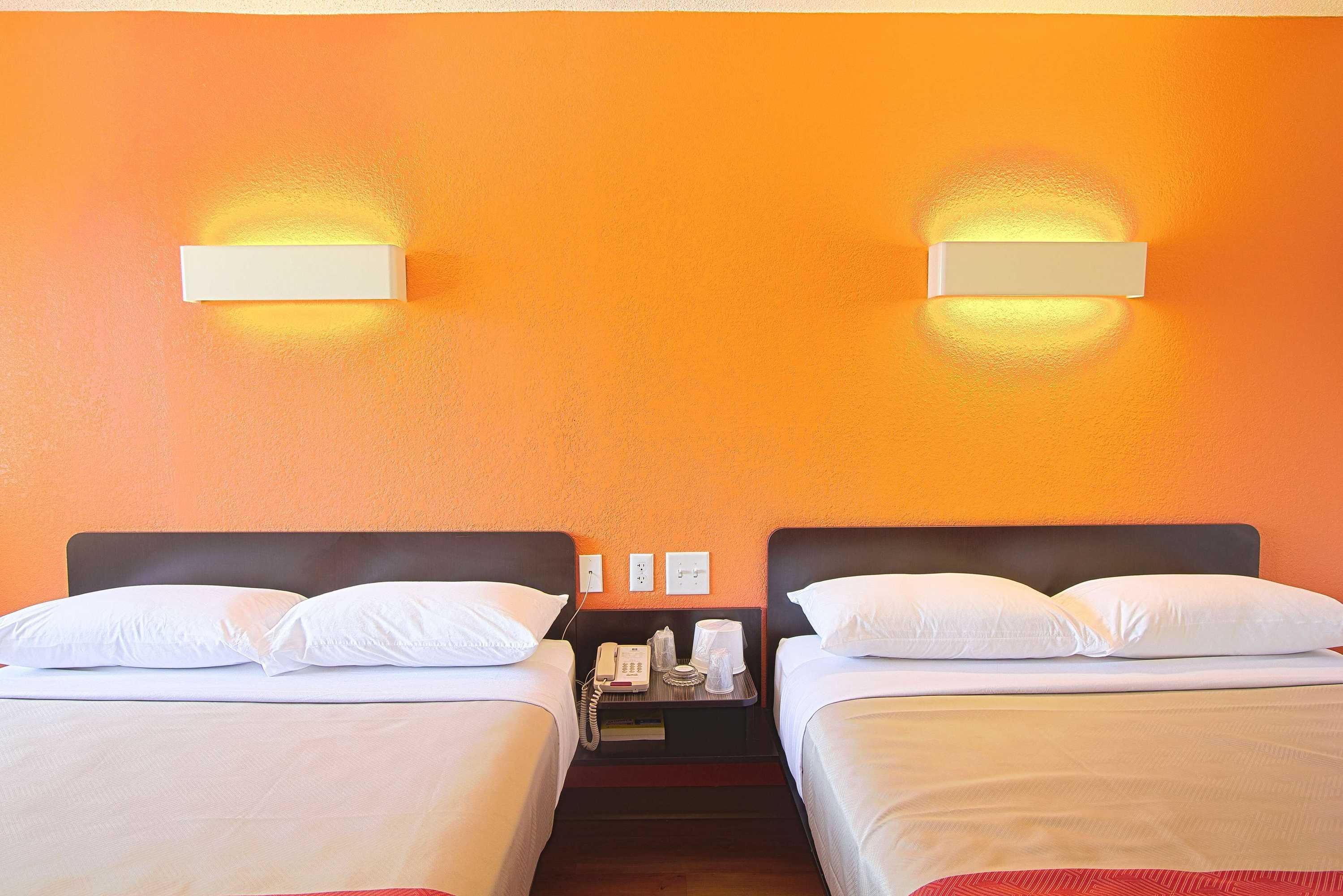 Gift card for Motel 6 East Brunswick, NJ