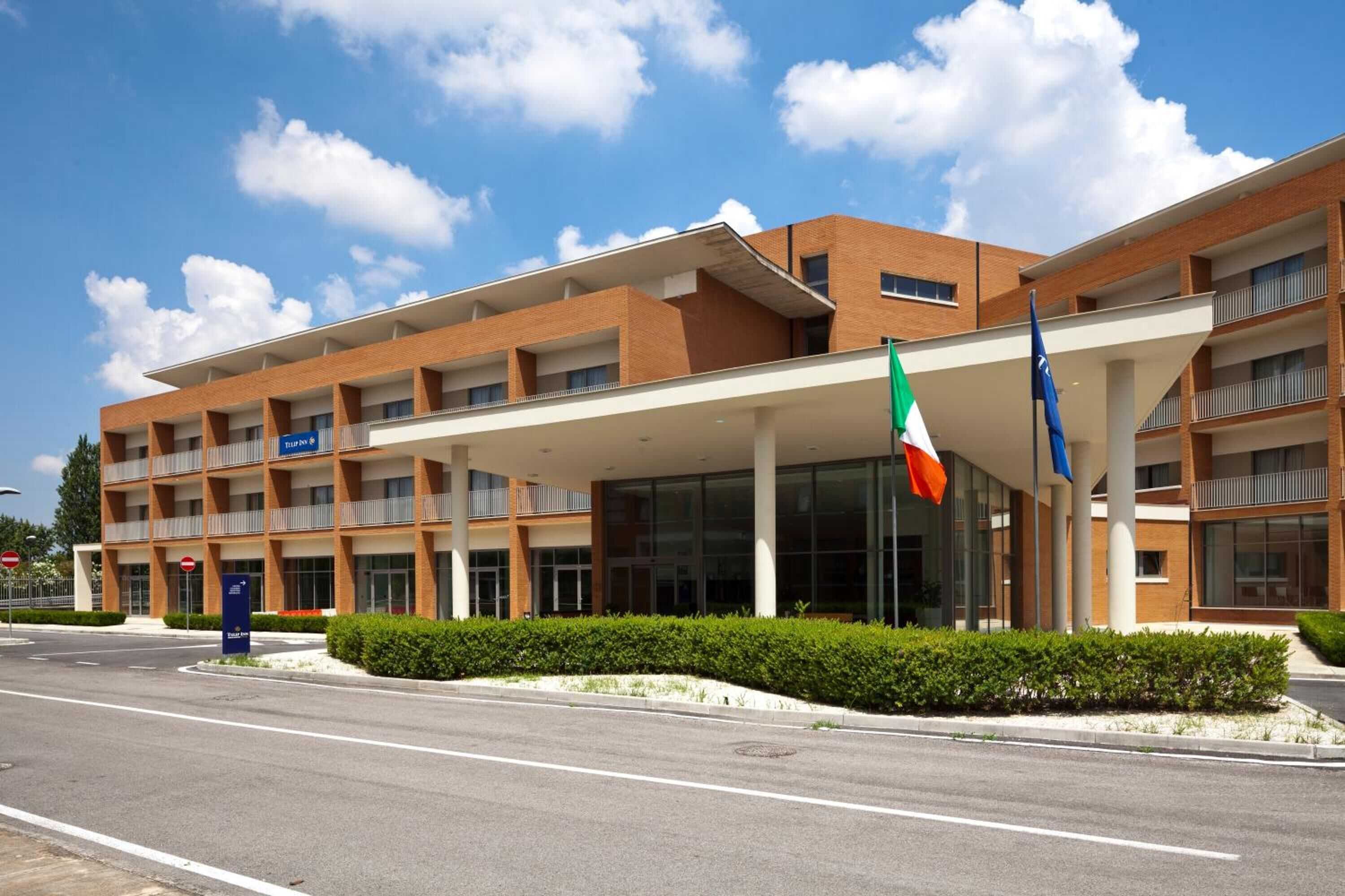 Gift card for Inn Naples Airport Gift card for Inn Naples Airport
