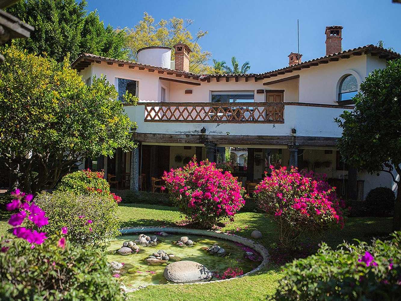 Gift card for Casa Bugambilia, Un Pequeño Hotel en Tepoztlán